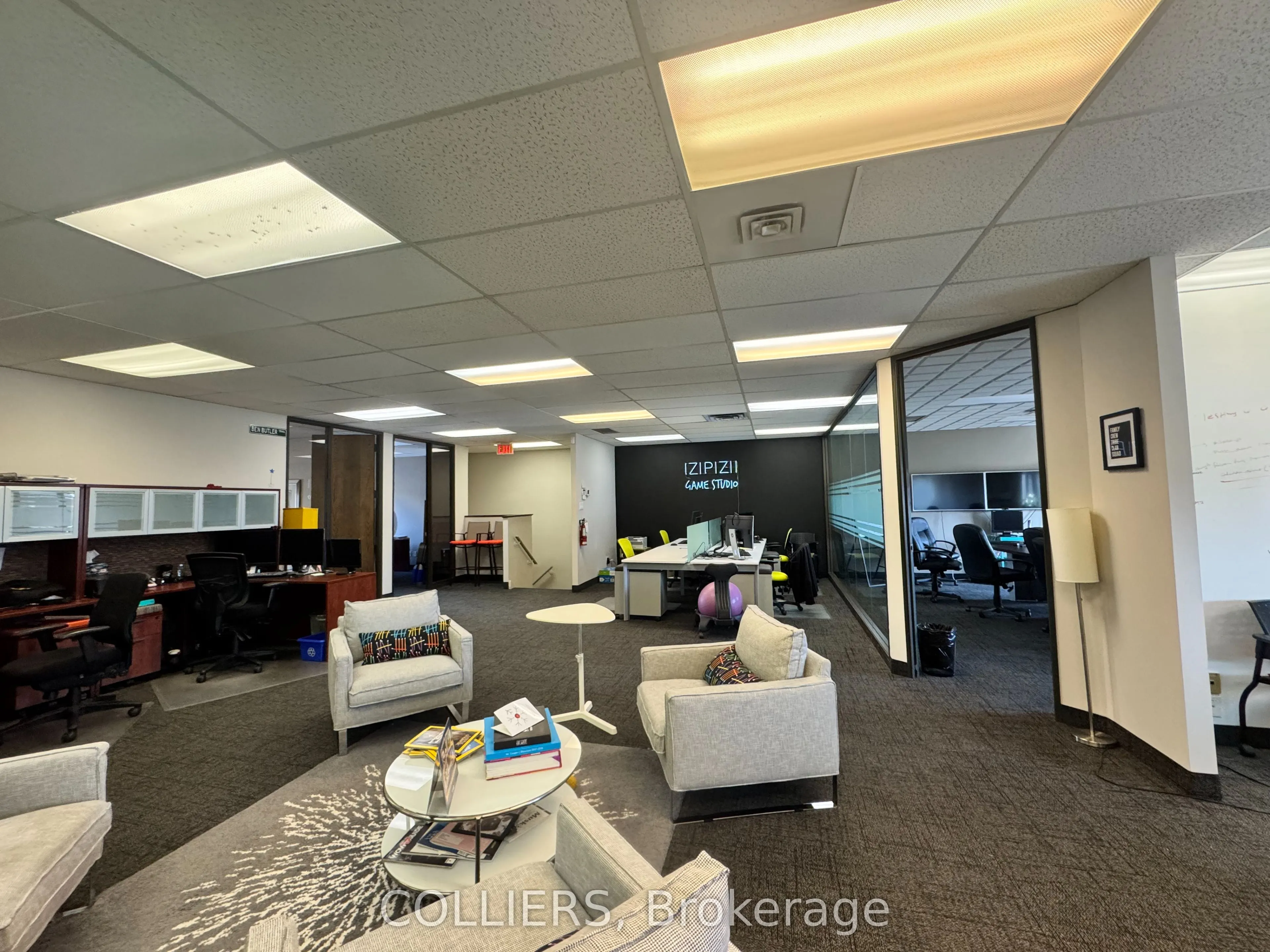 5407 Eglinton Avenue W #204