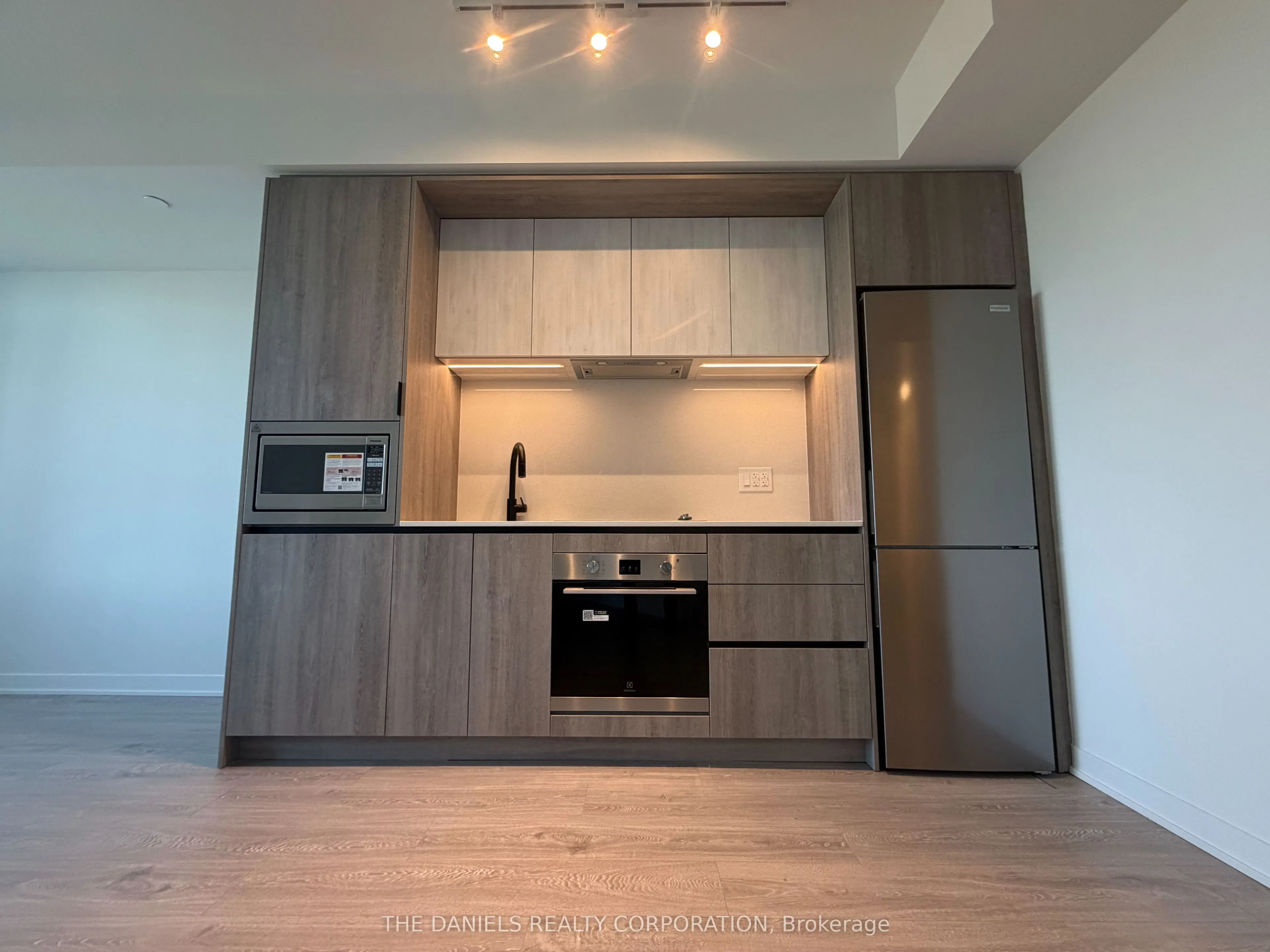 2495 Eglinton Avenue E #2601