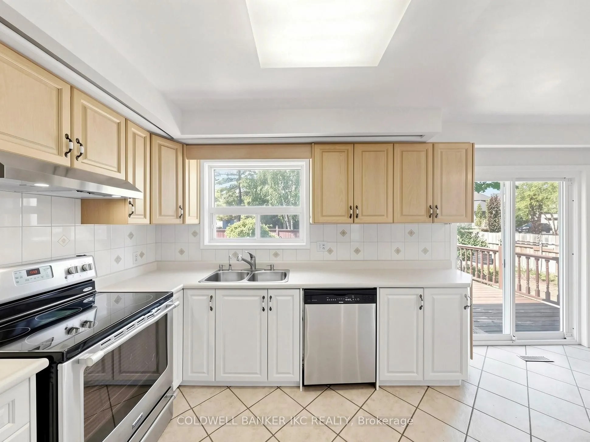 2220 Springfield Court