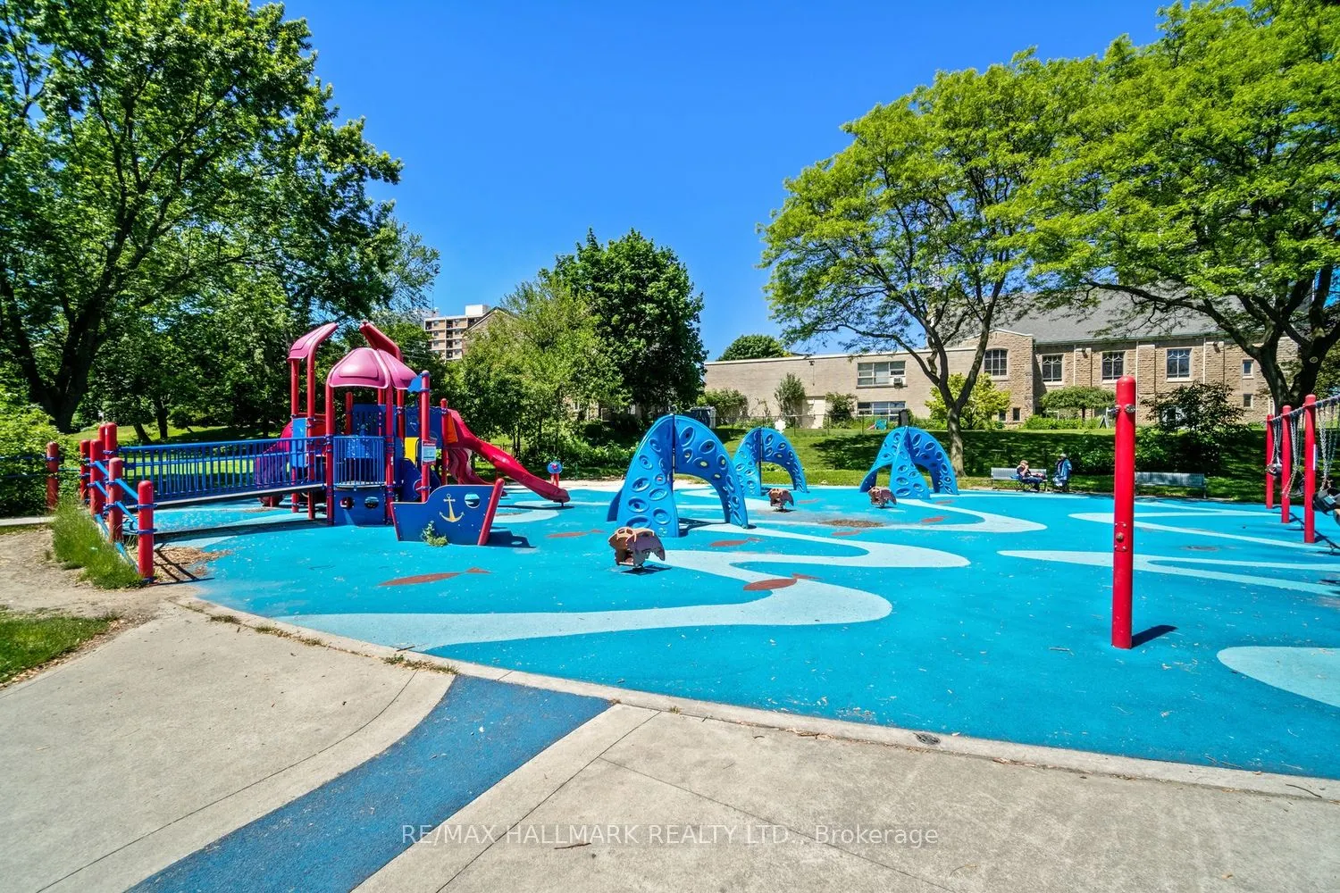 1 Hurontario Street #601