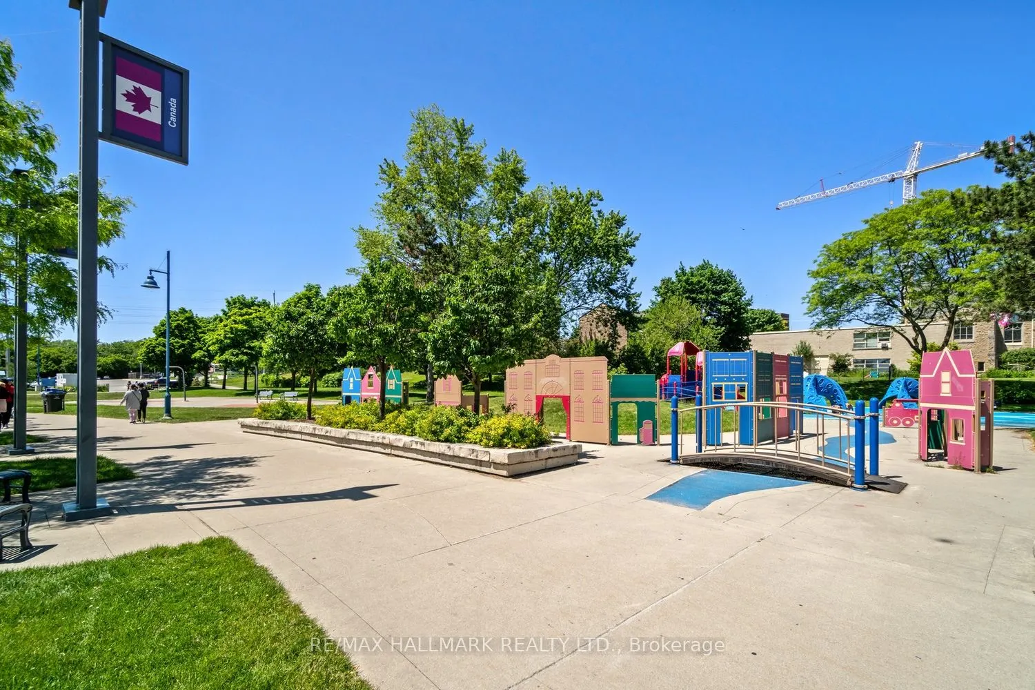 1 Hurontario Street #601