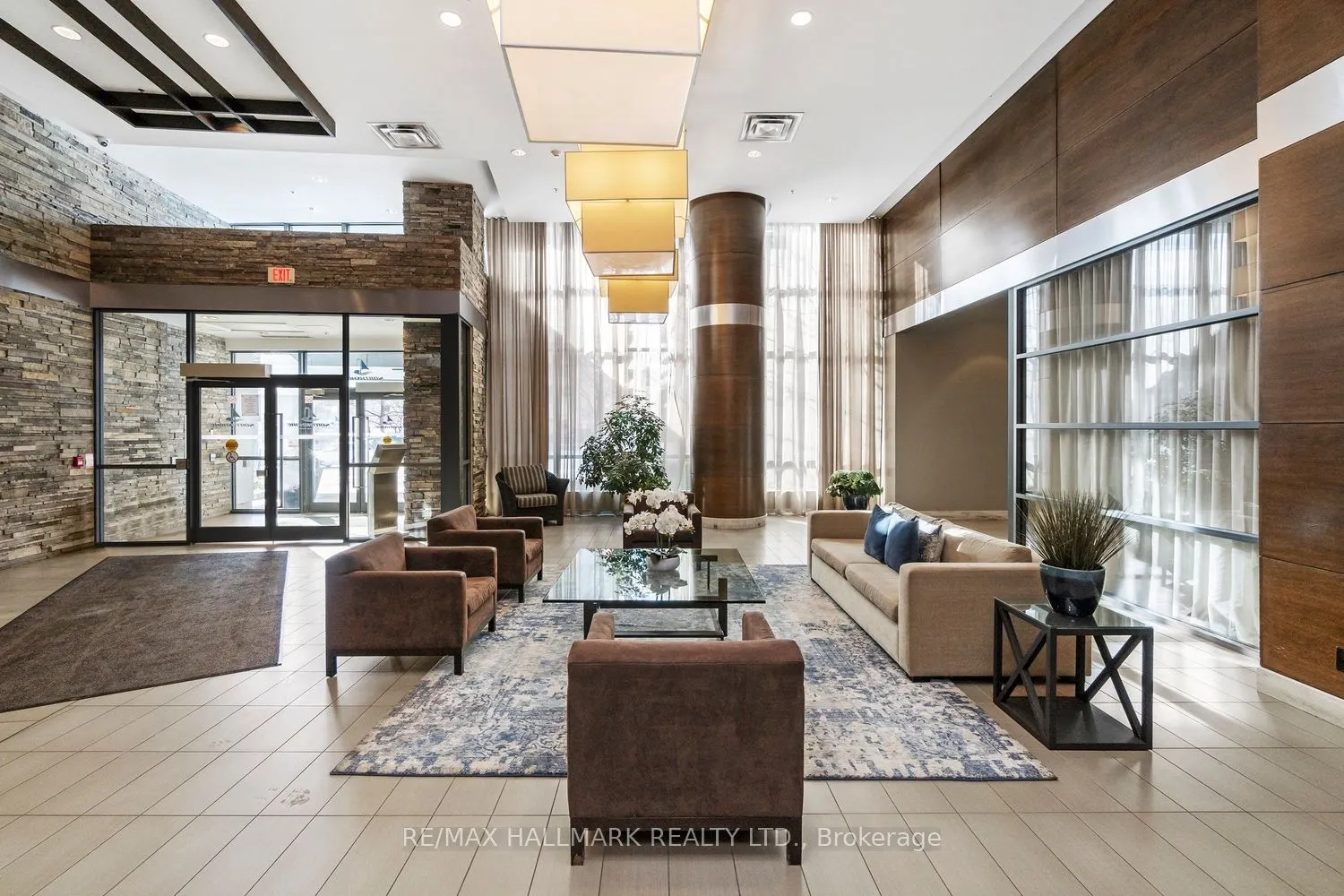1 Hurontario Street #601