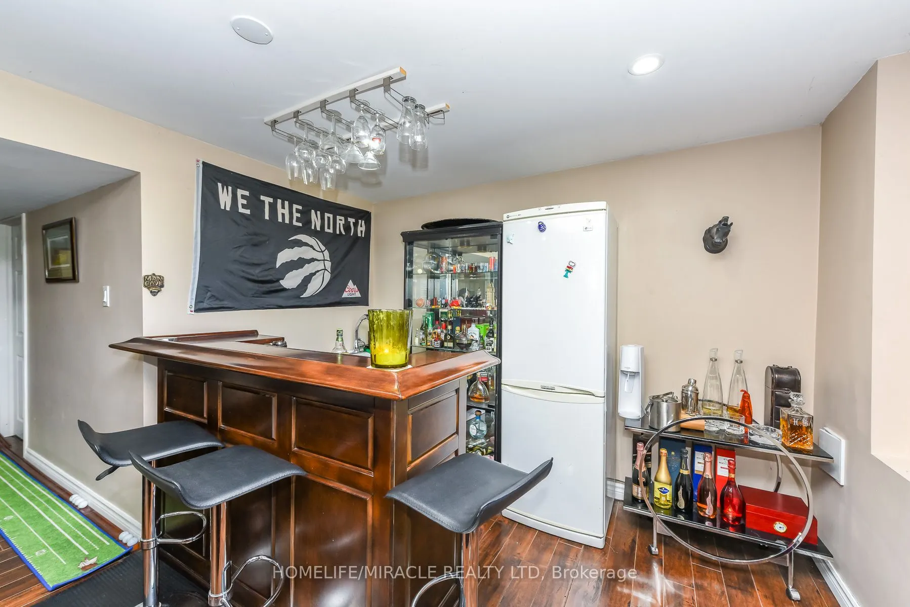 23 Roundstone Drive