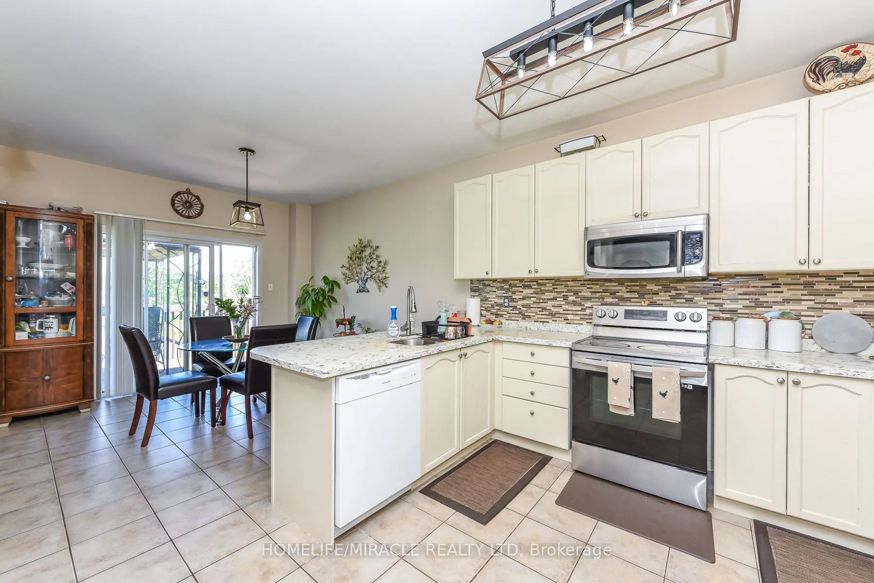 23 Roundstone Drive