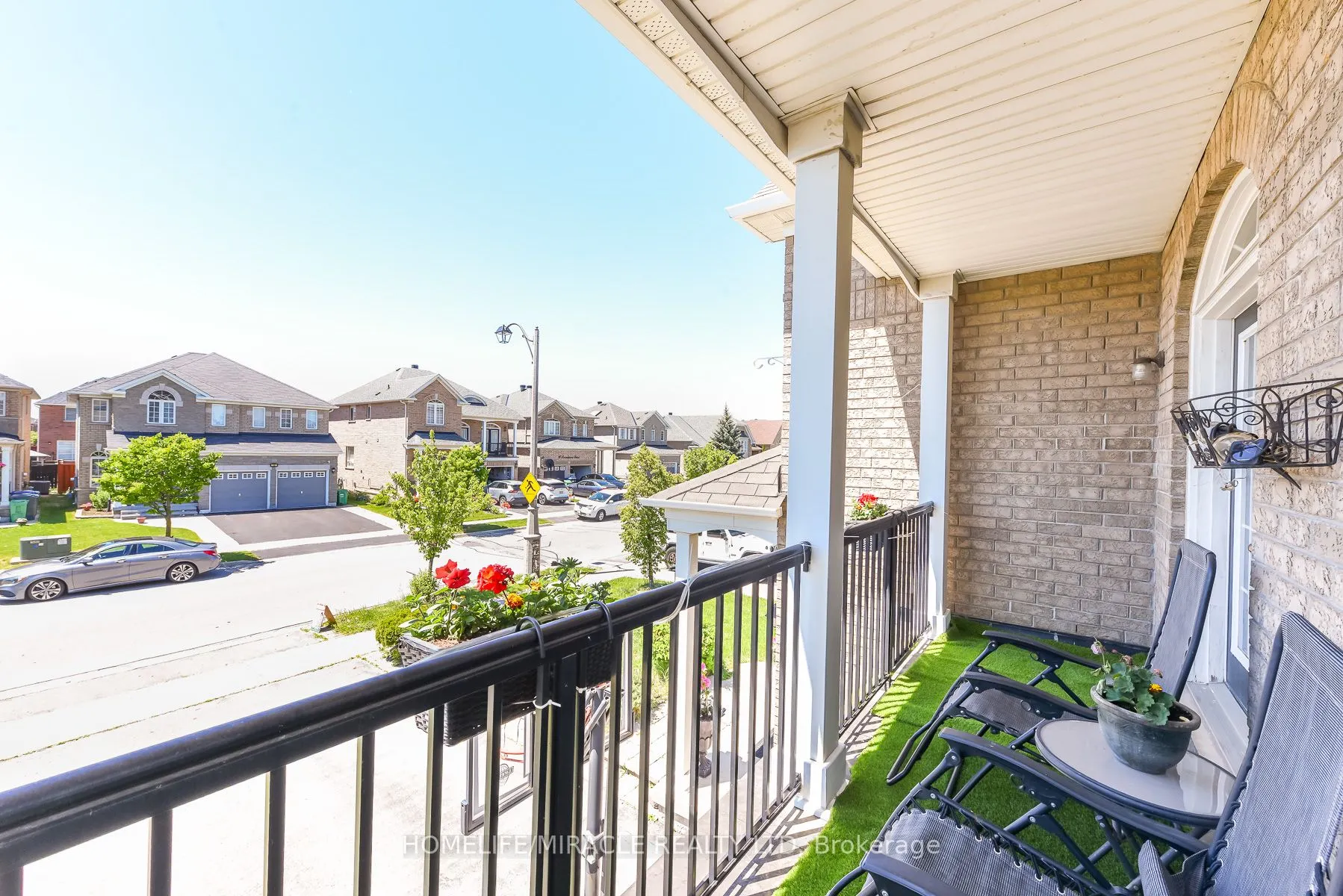 23 Roundstone Drive