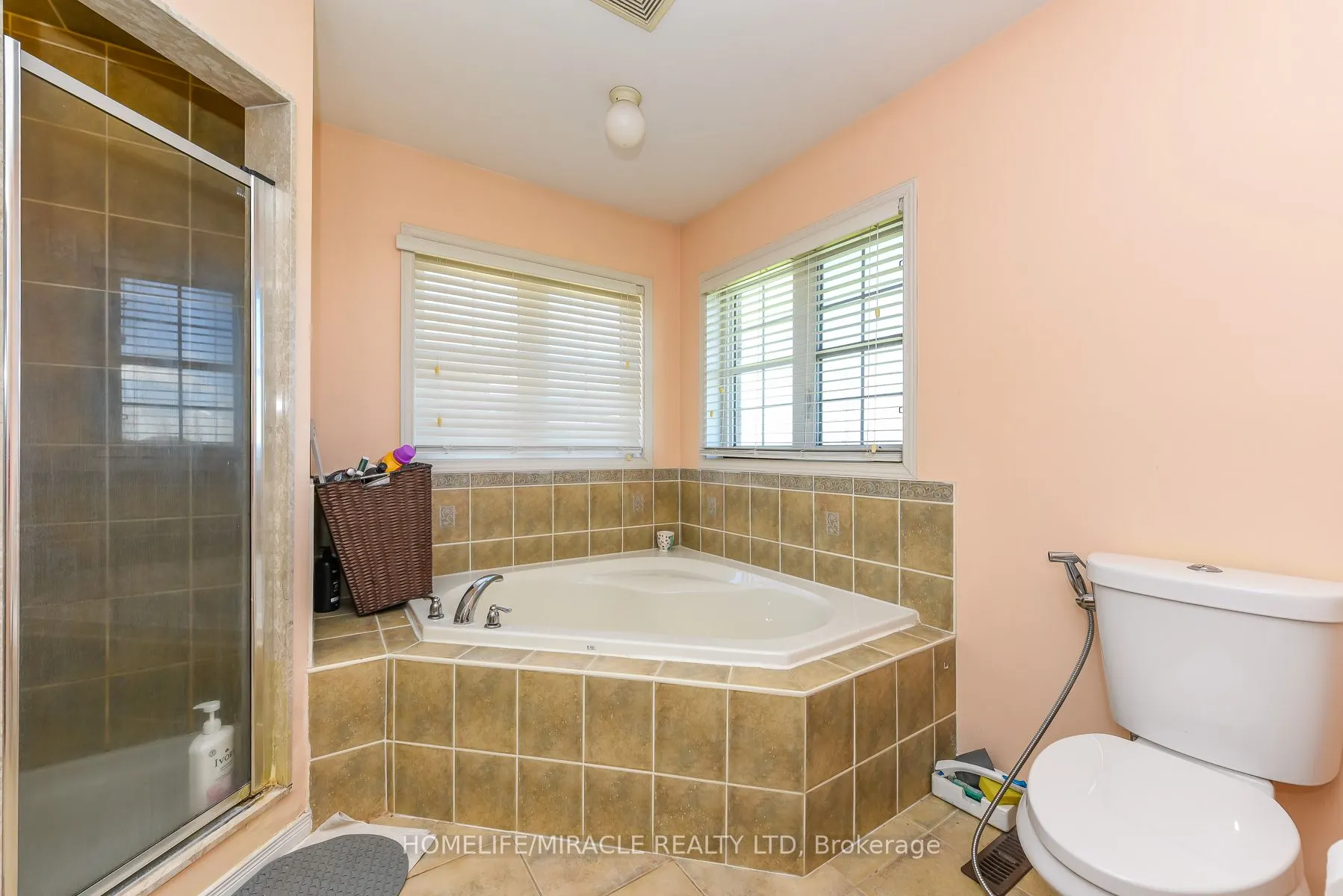 23 Roundstone Drive