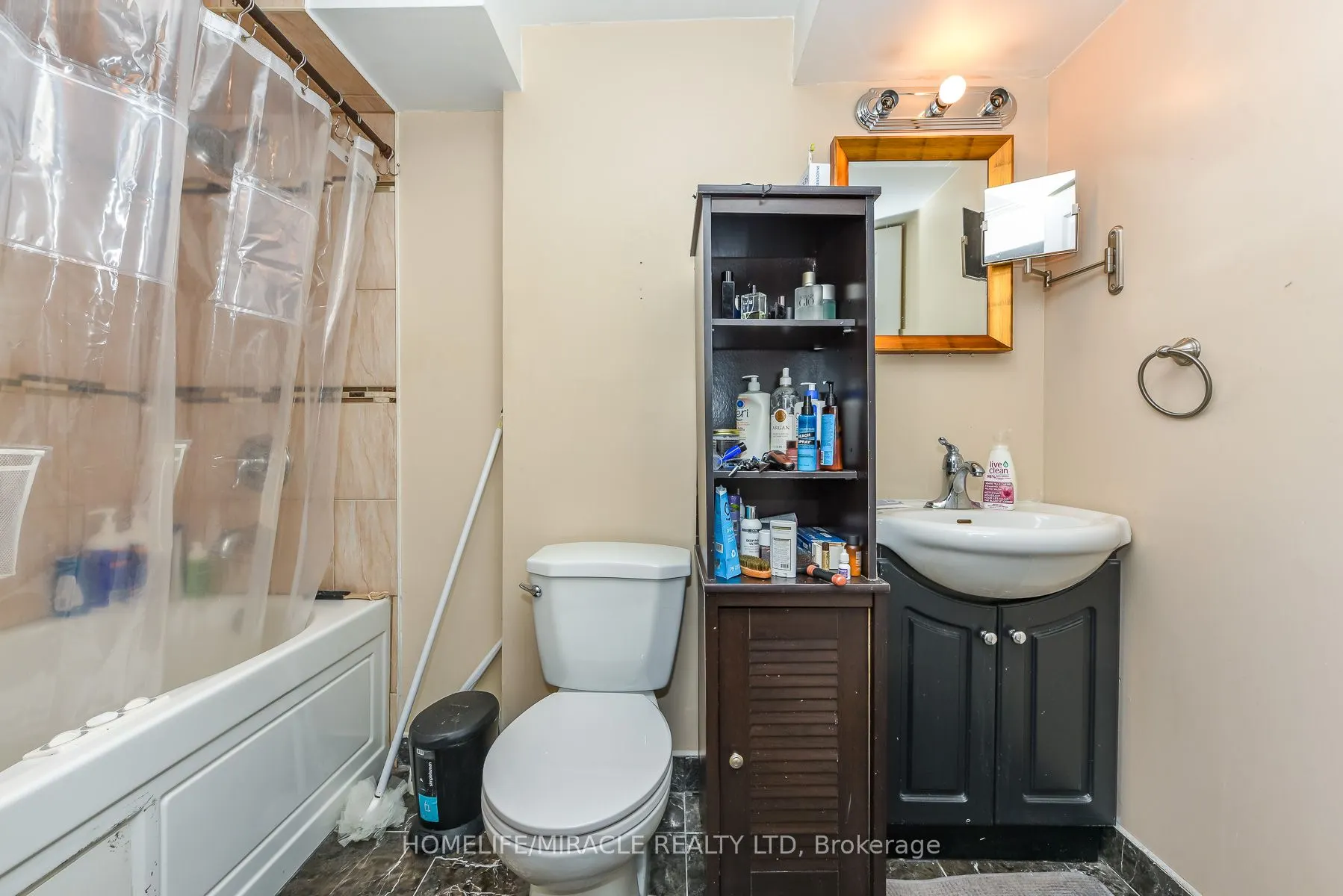 23 Roundstone Drive