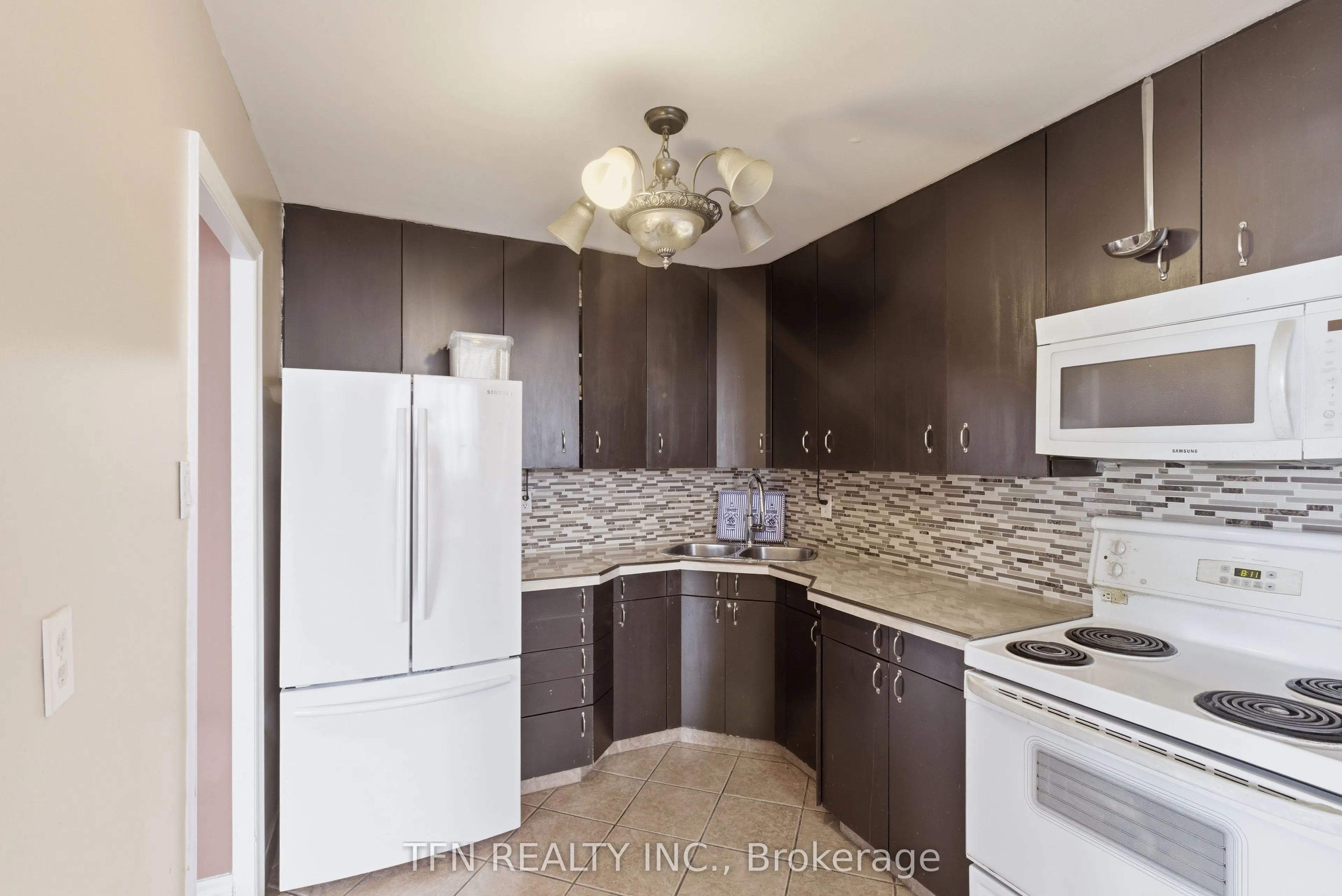 2345 Confederation Parkway #1204