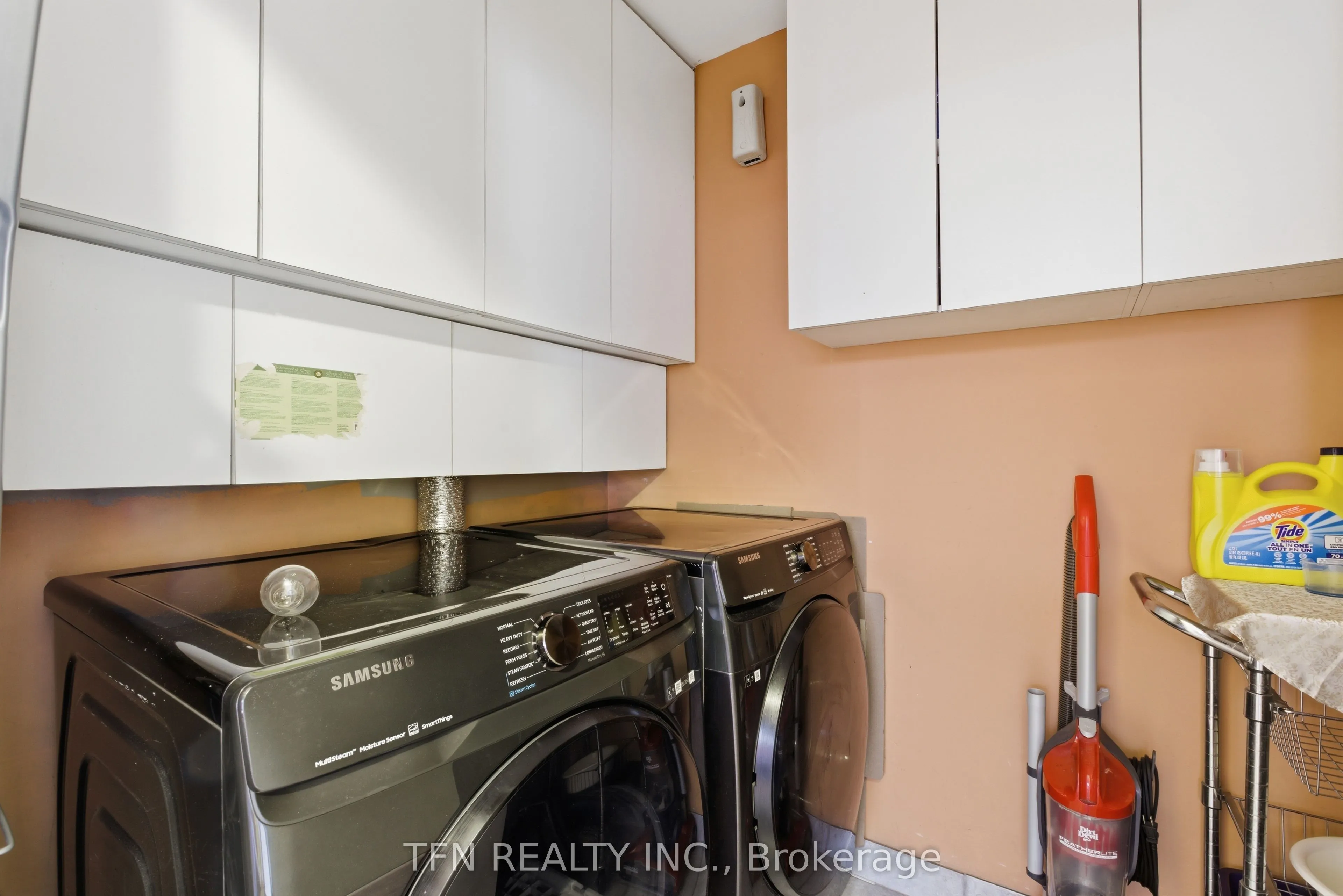 2345 Confederation Parkway #1204