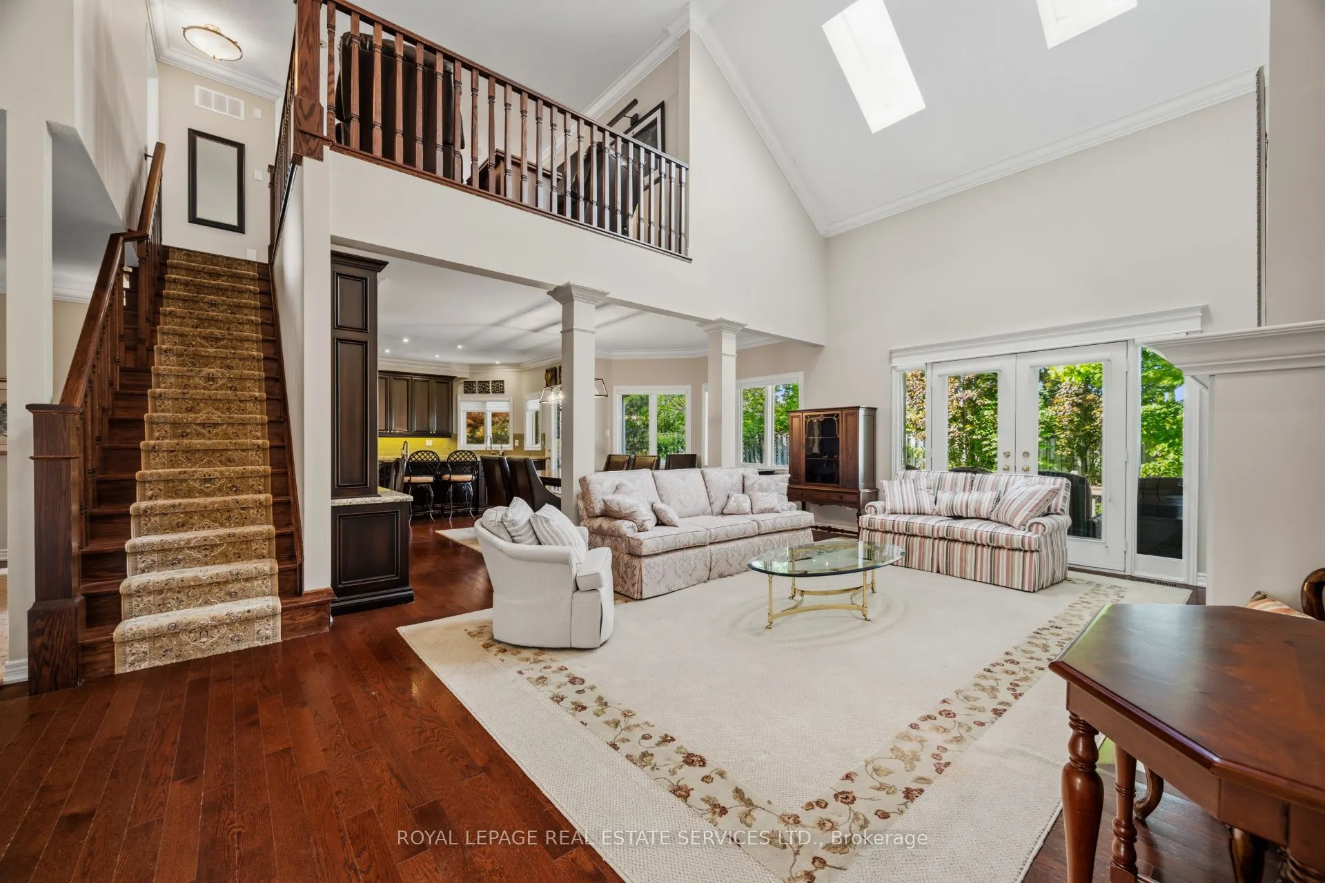 2130 Dickson Road #10
