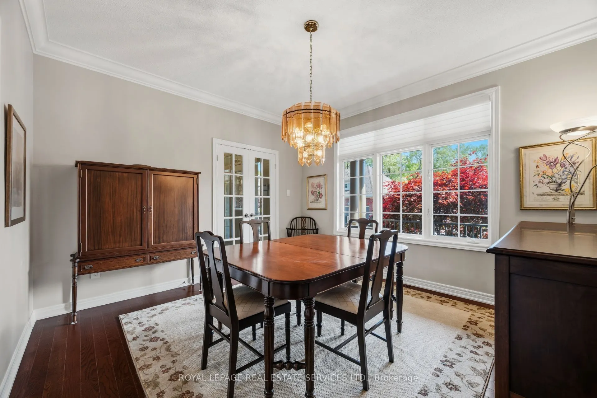 2130 Dickson Road #10