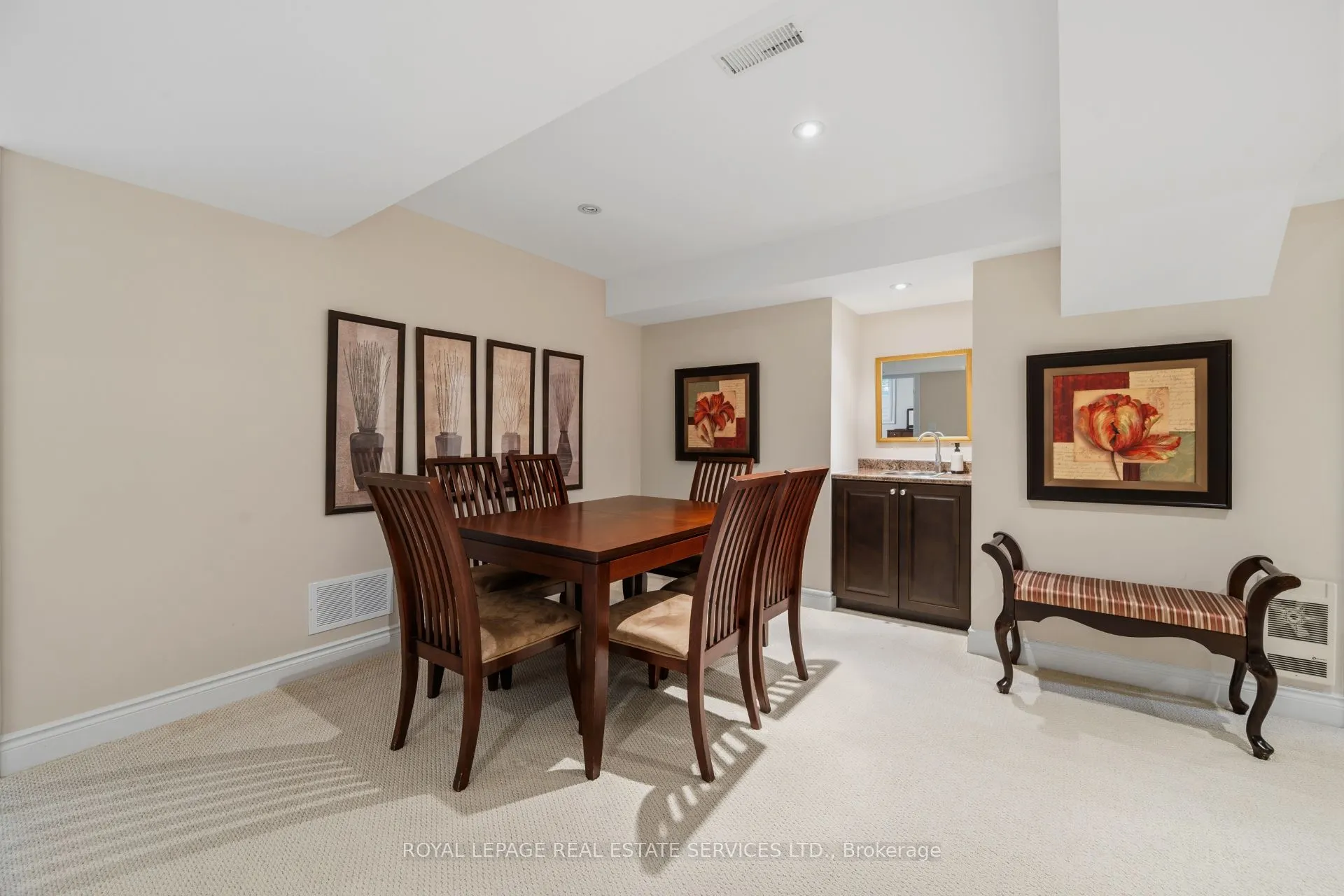 2130 Dickson Road #10