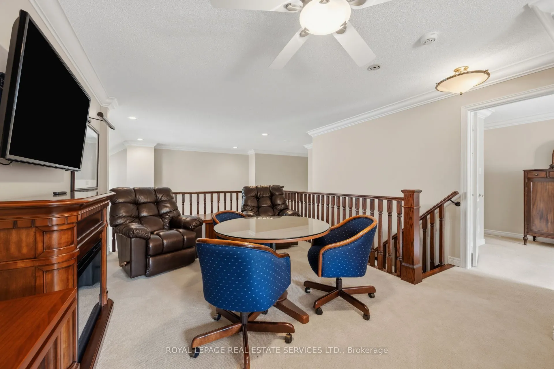 2130 Dickson Road #10