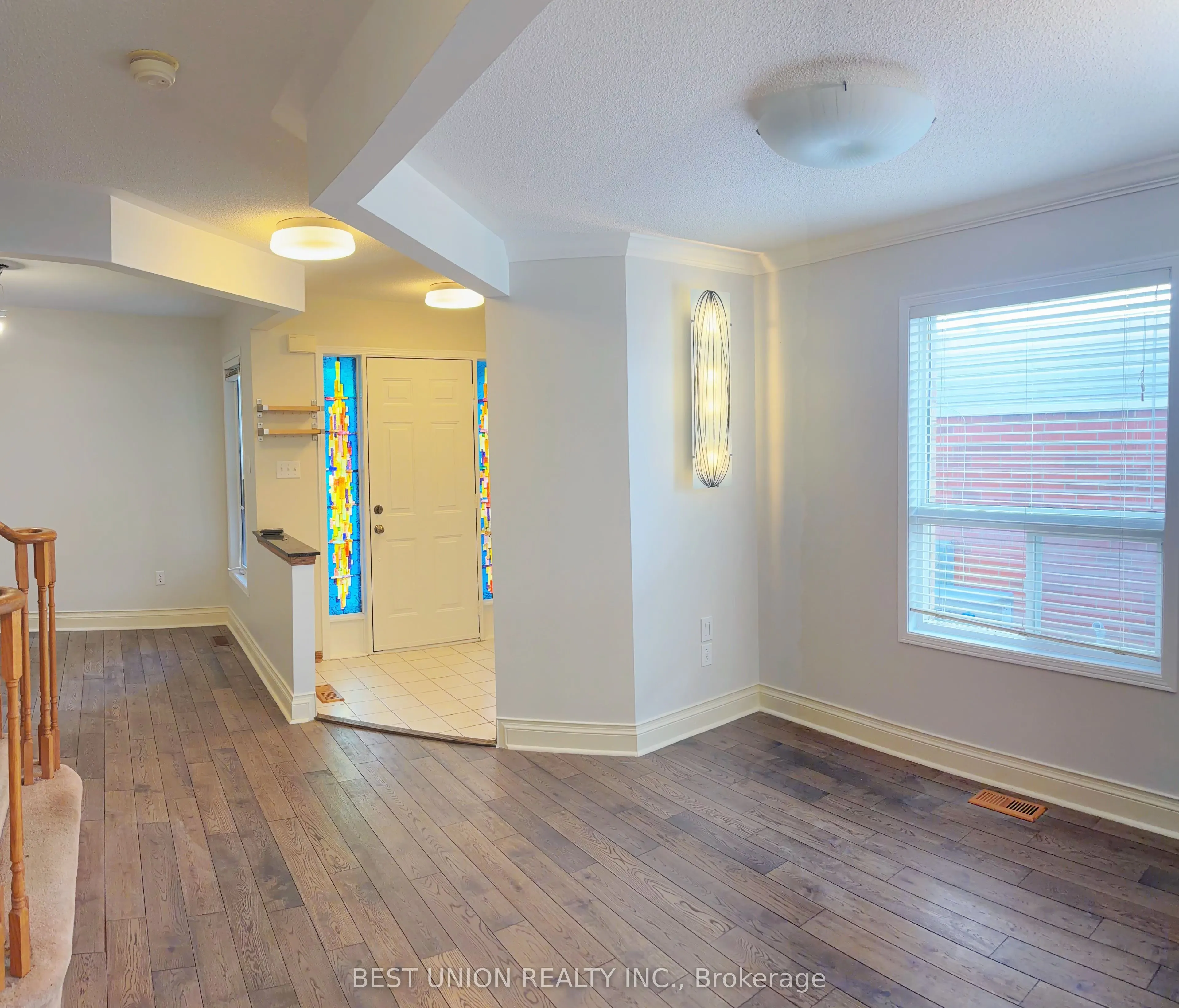 2864 Westbury Court