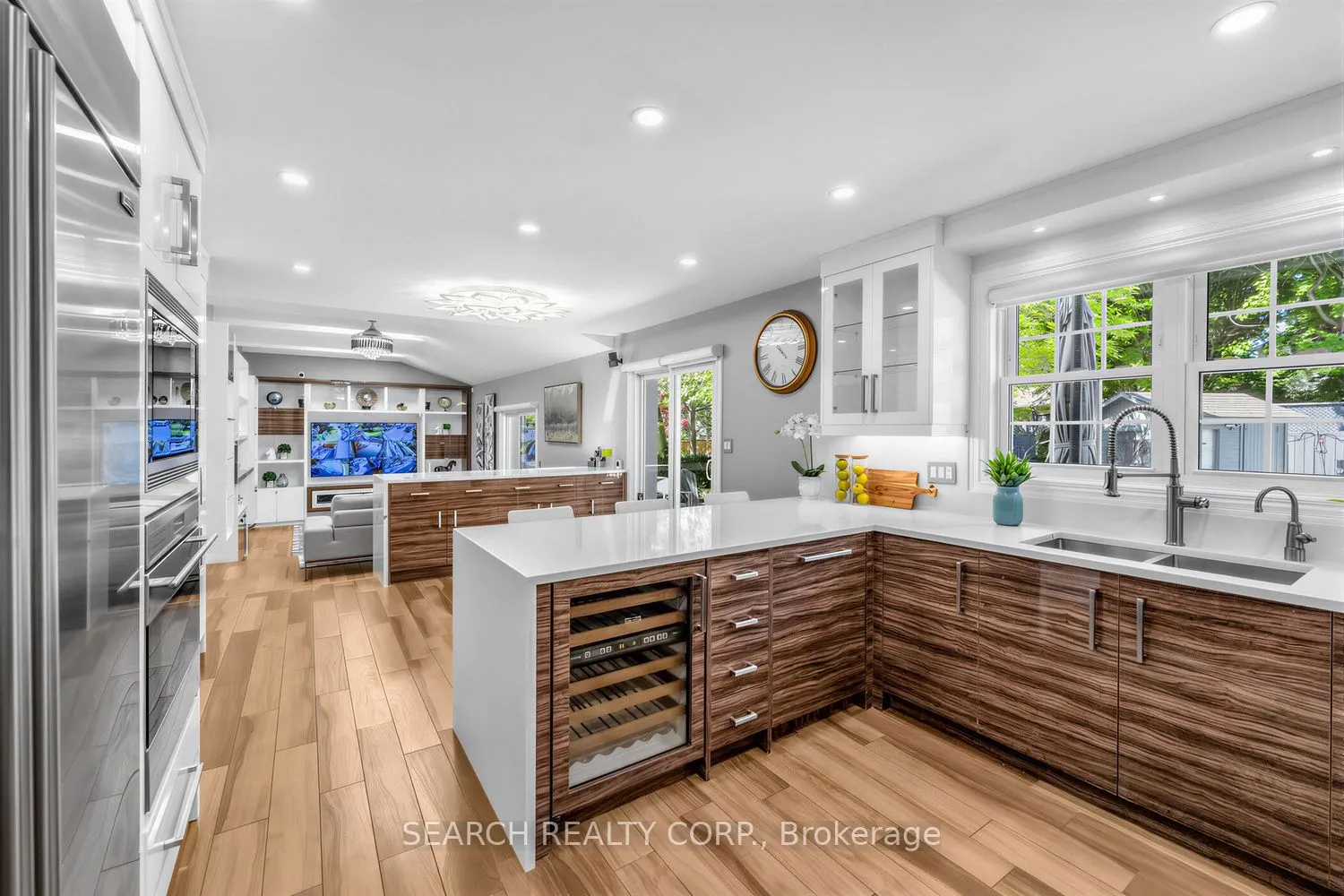 1421 Watersedge Road