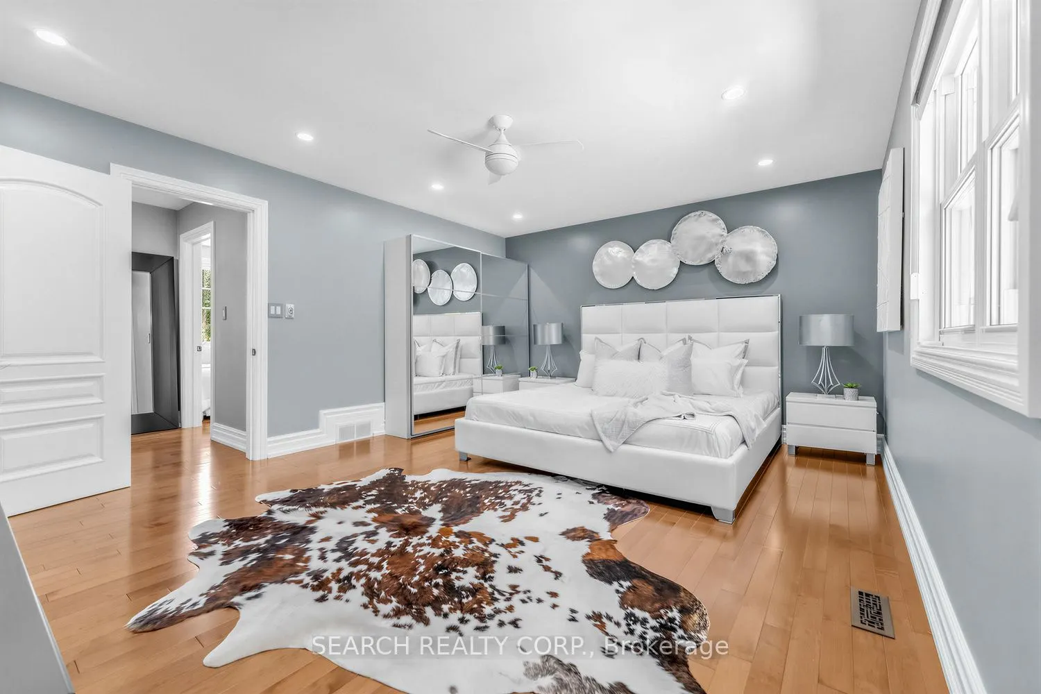 1421 Watersedge Road