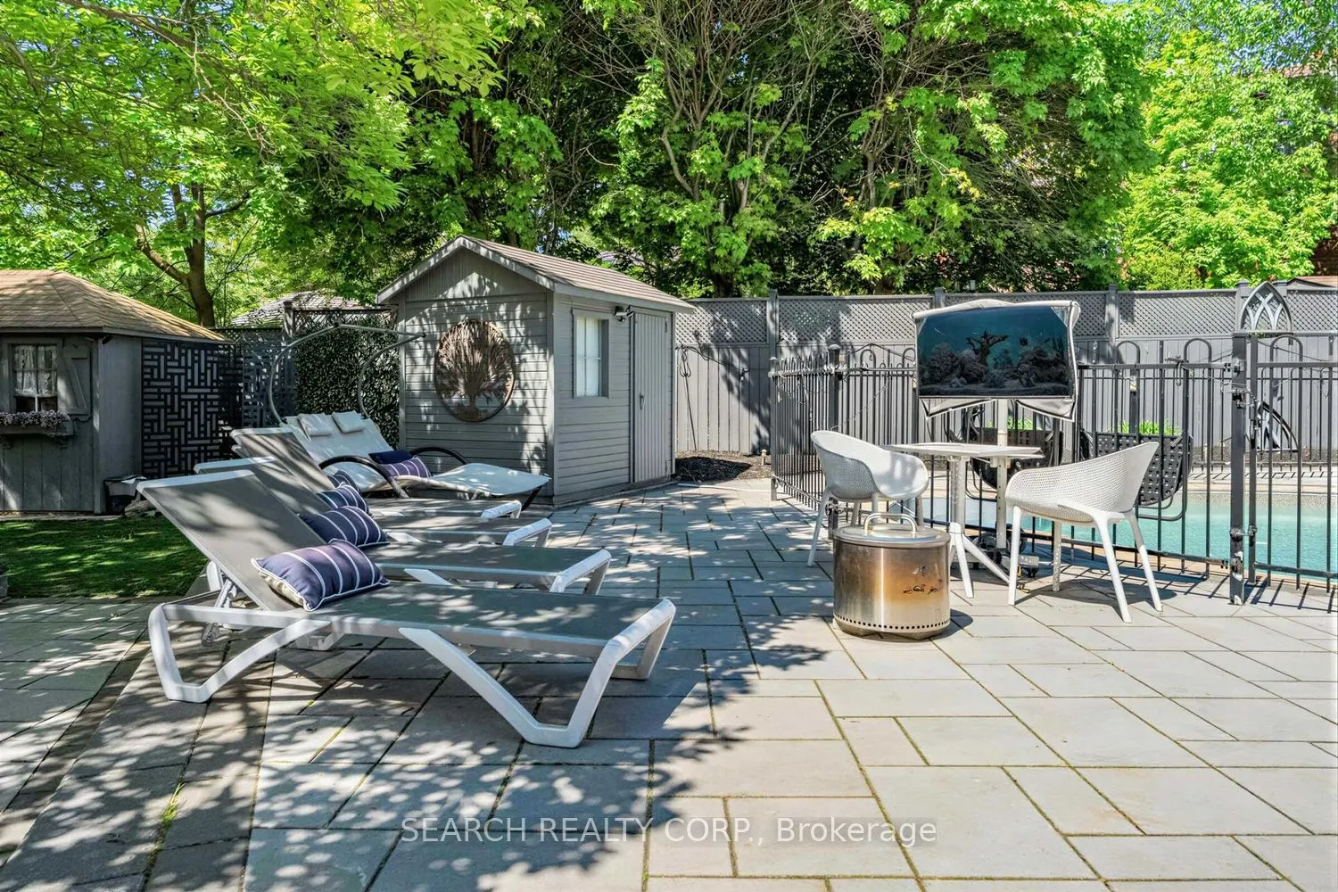 1421 Watersedge Road