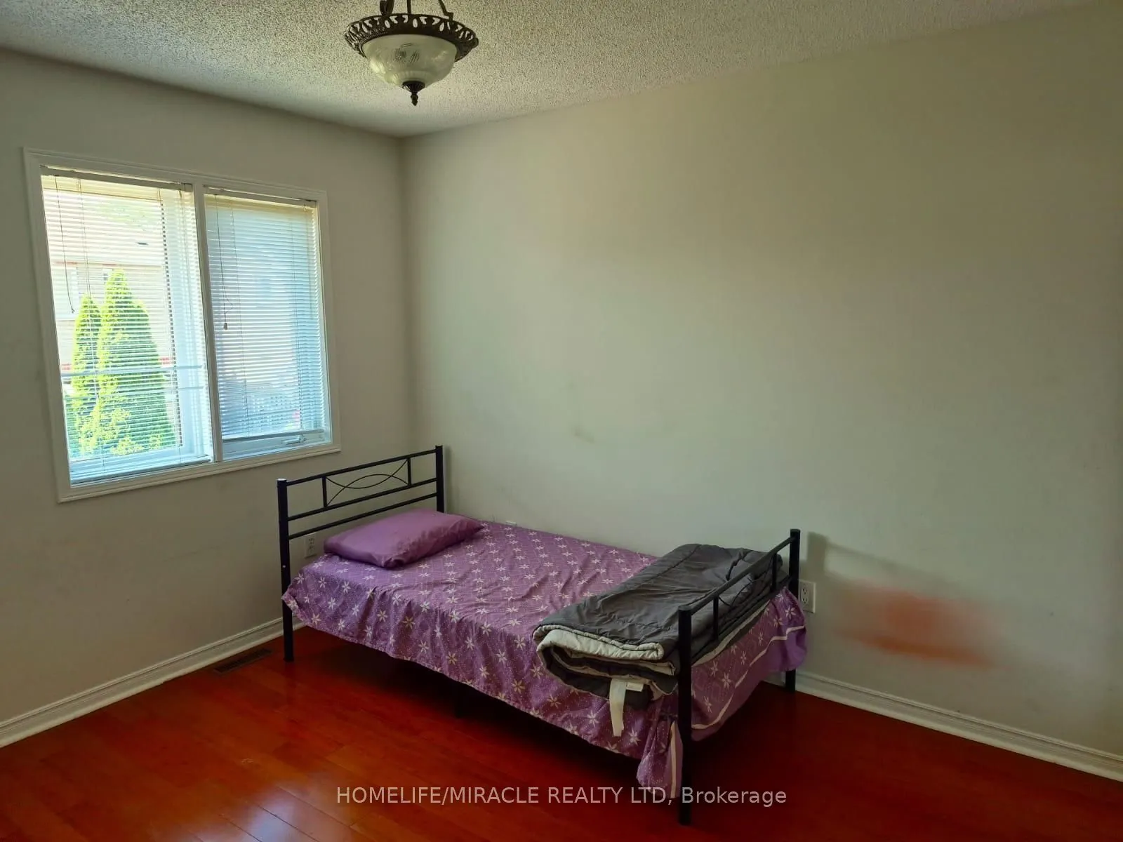 42 Lockwood Road #Upper