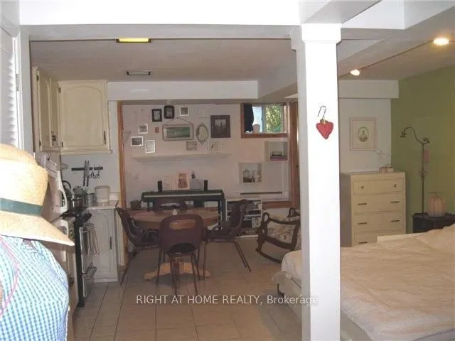 37 Deforest Road