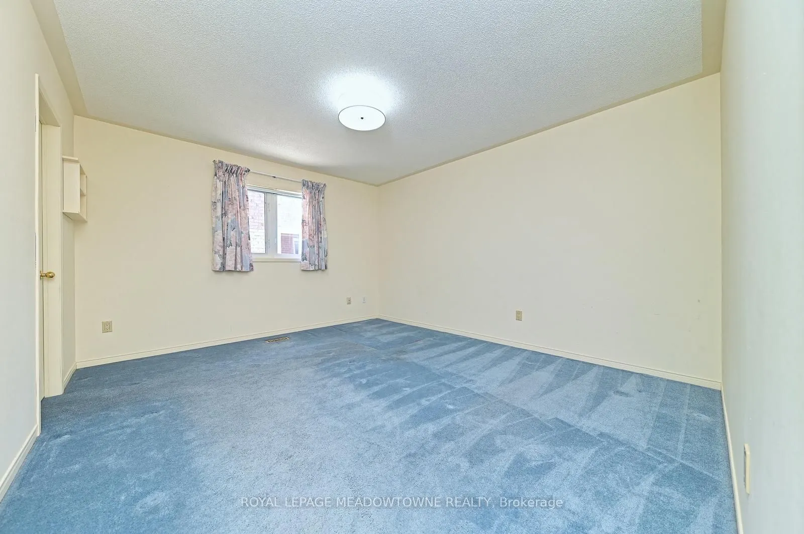 16 Harrop Avenue