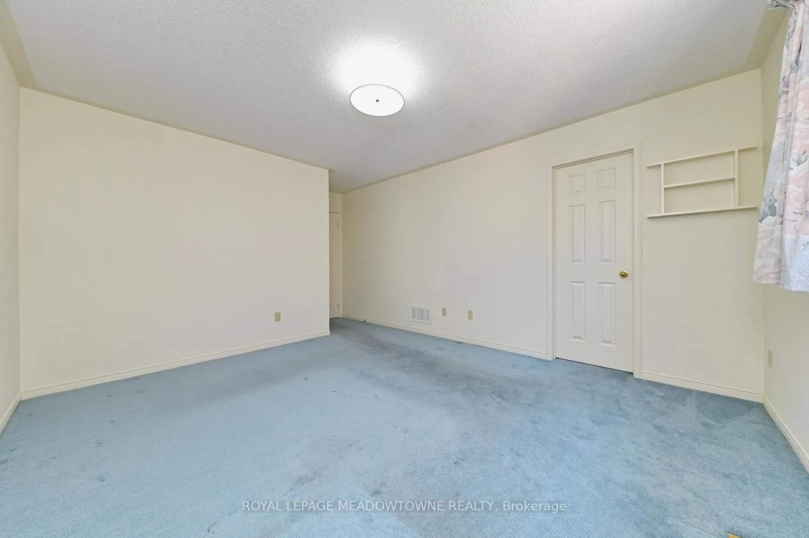 16 Harrop Avenue