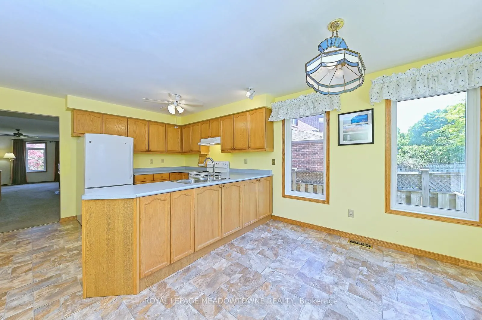 16 Harrop Avenue
