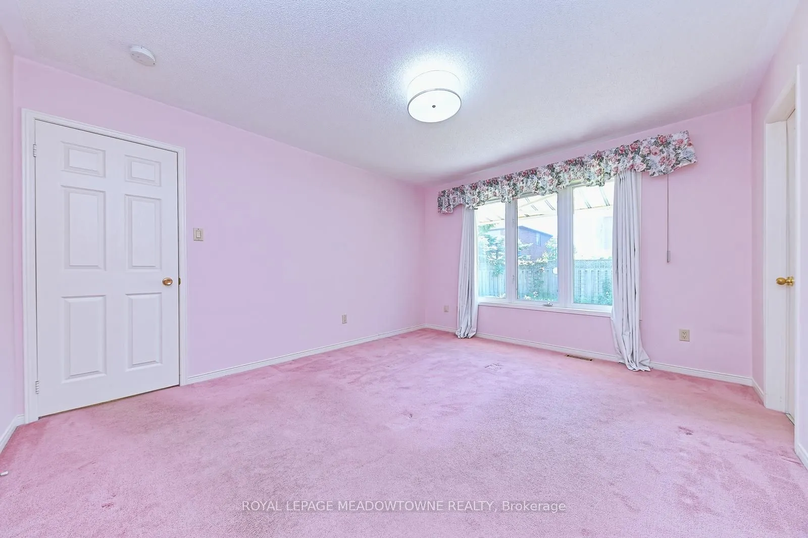 16 Harrop Avenue