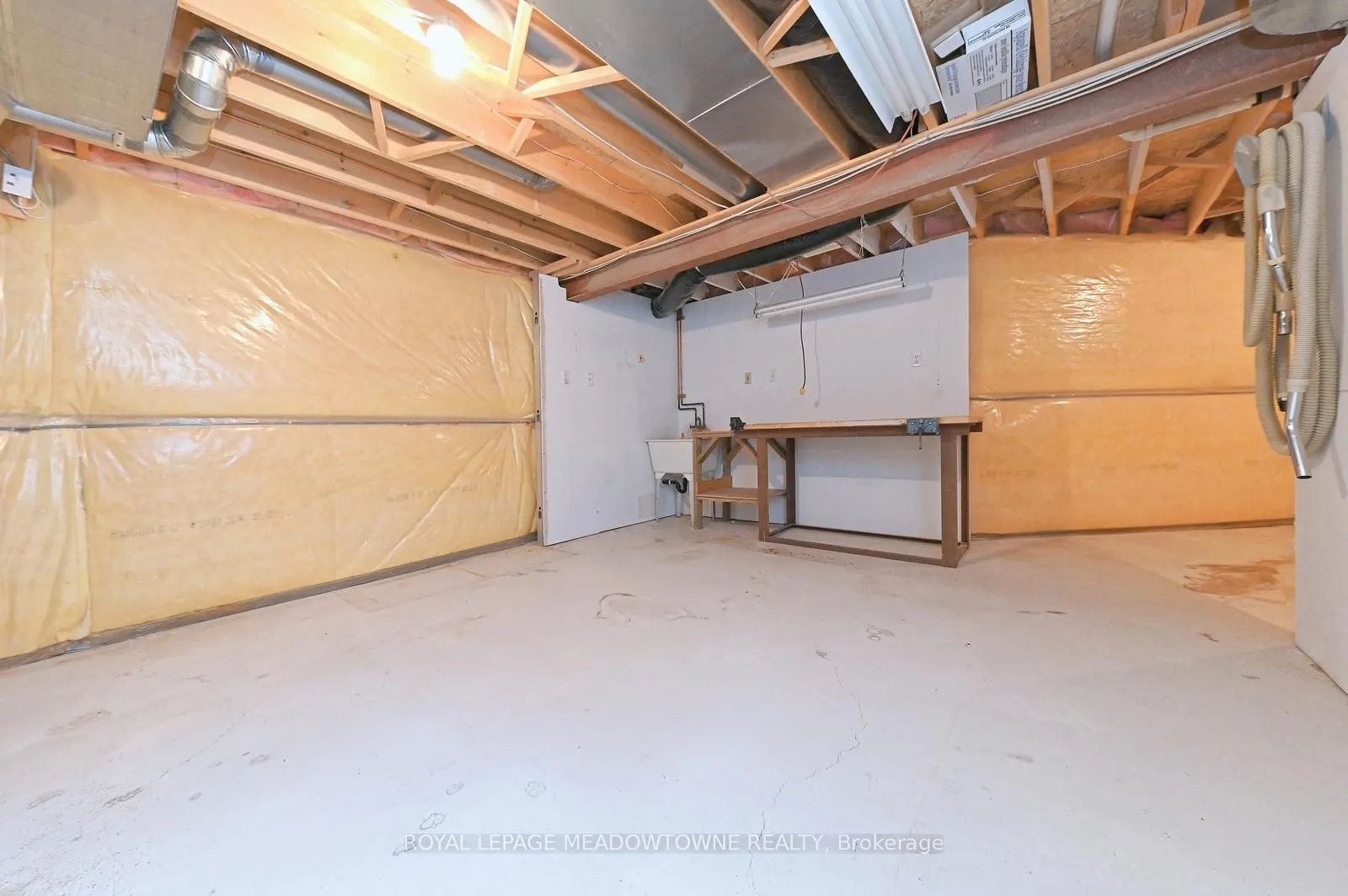 16 Harrop Avenue
