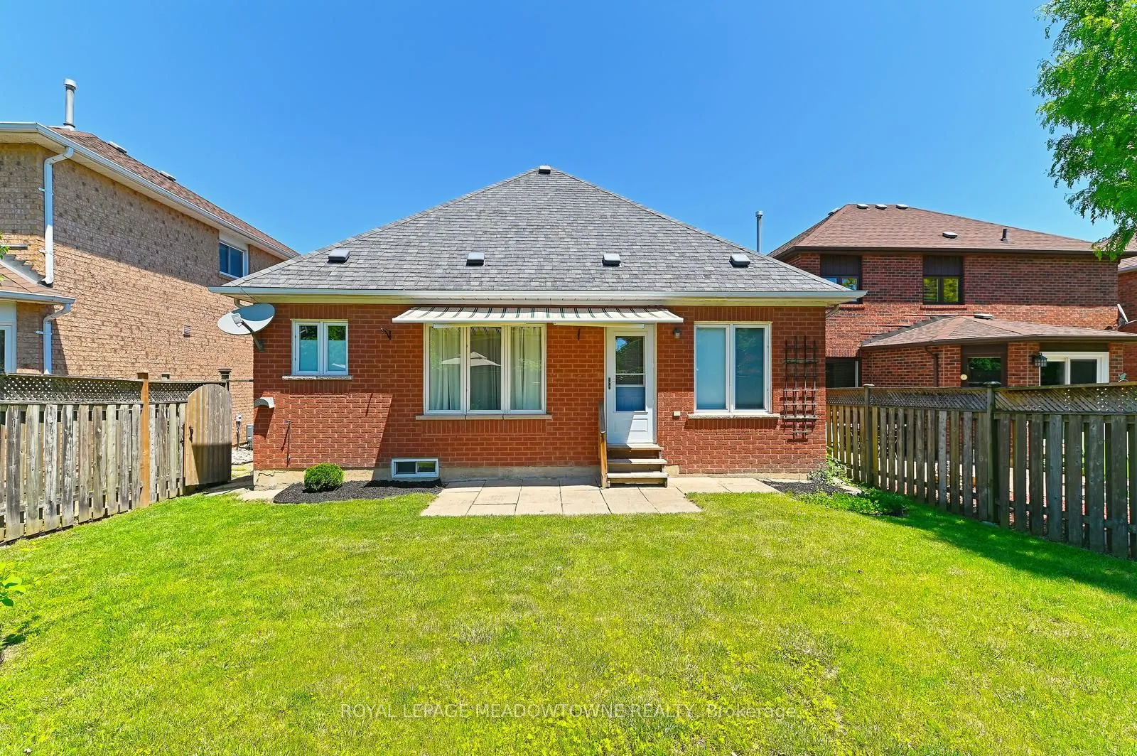 16 Harrop Avenue