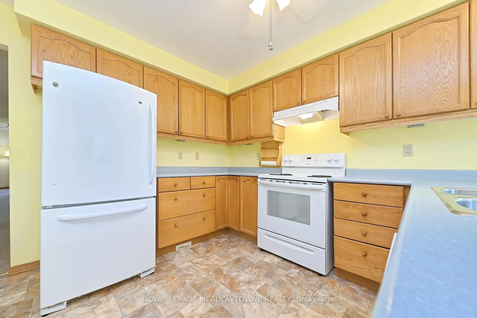 16 Harrop Avenue