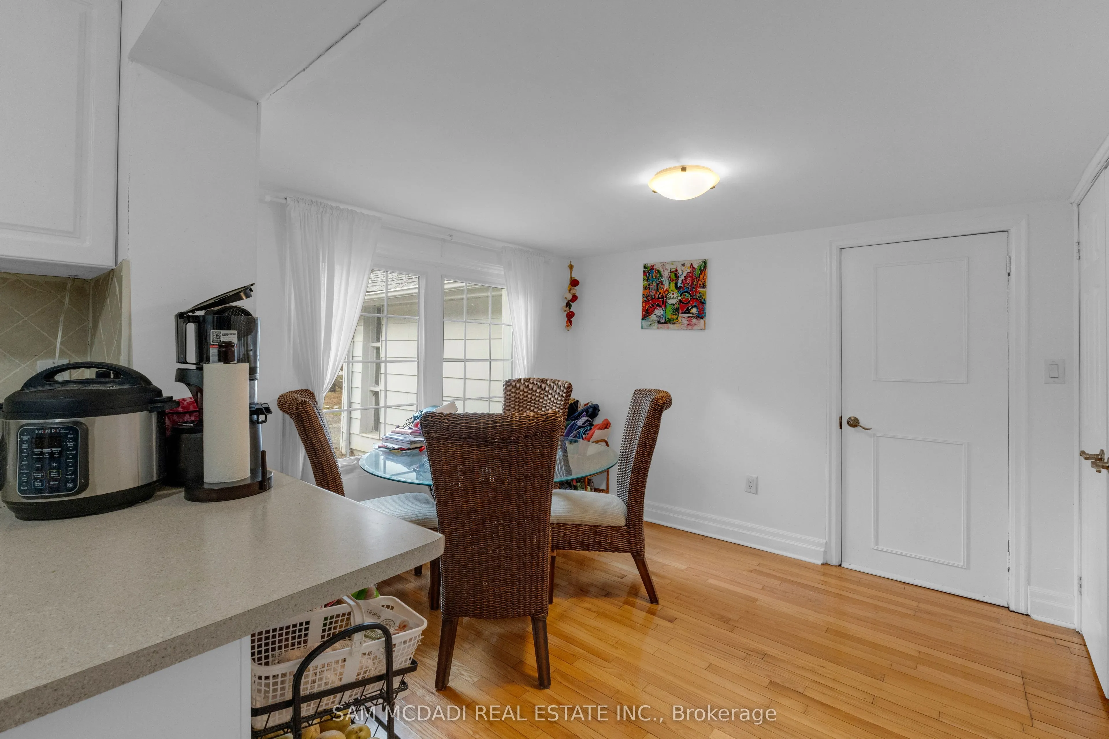 1235 Old River Road