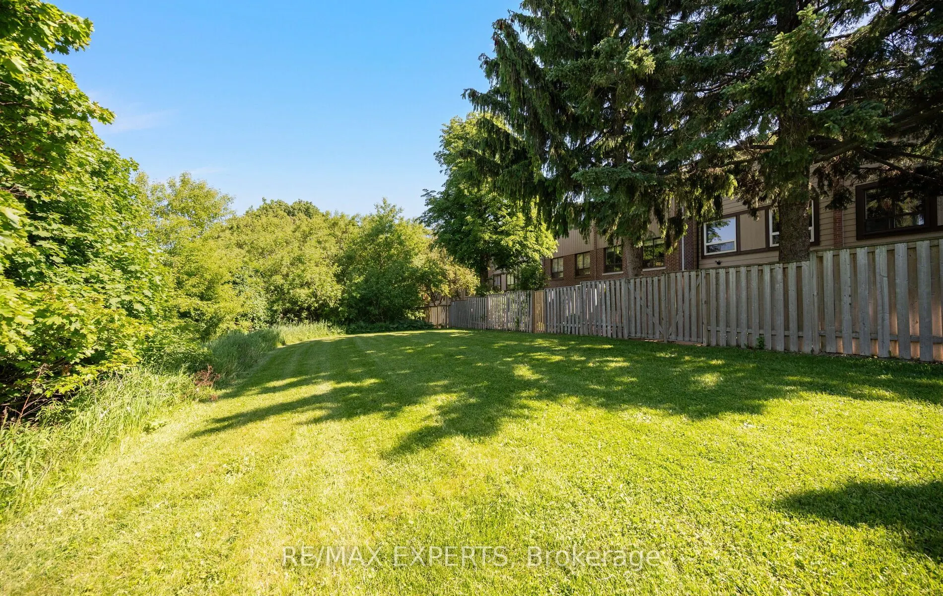 161 Moregate Crescent #15