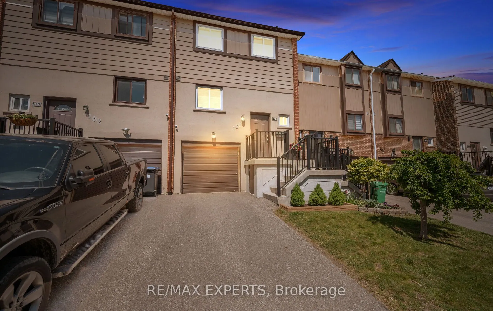 161 Moregate Crescent #15