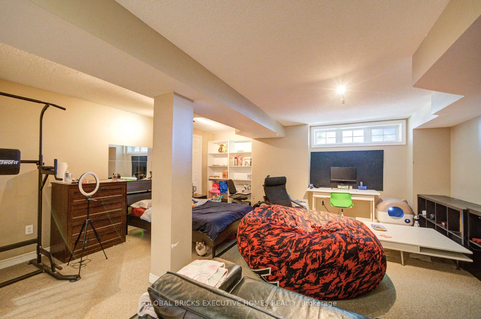 3885 Eglinton Avenue