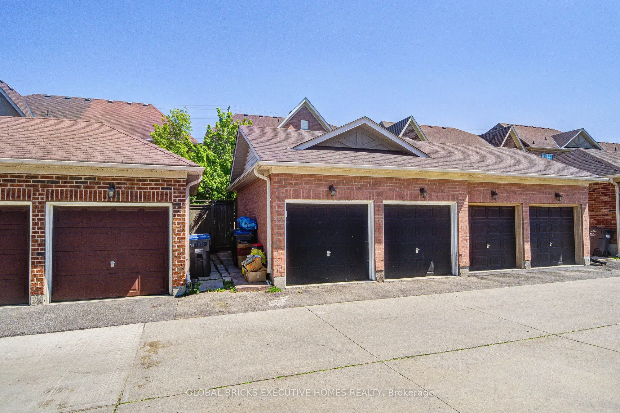 3885 Eglinton Avenue