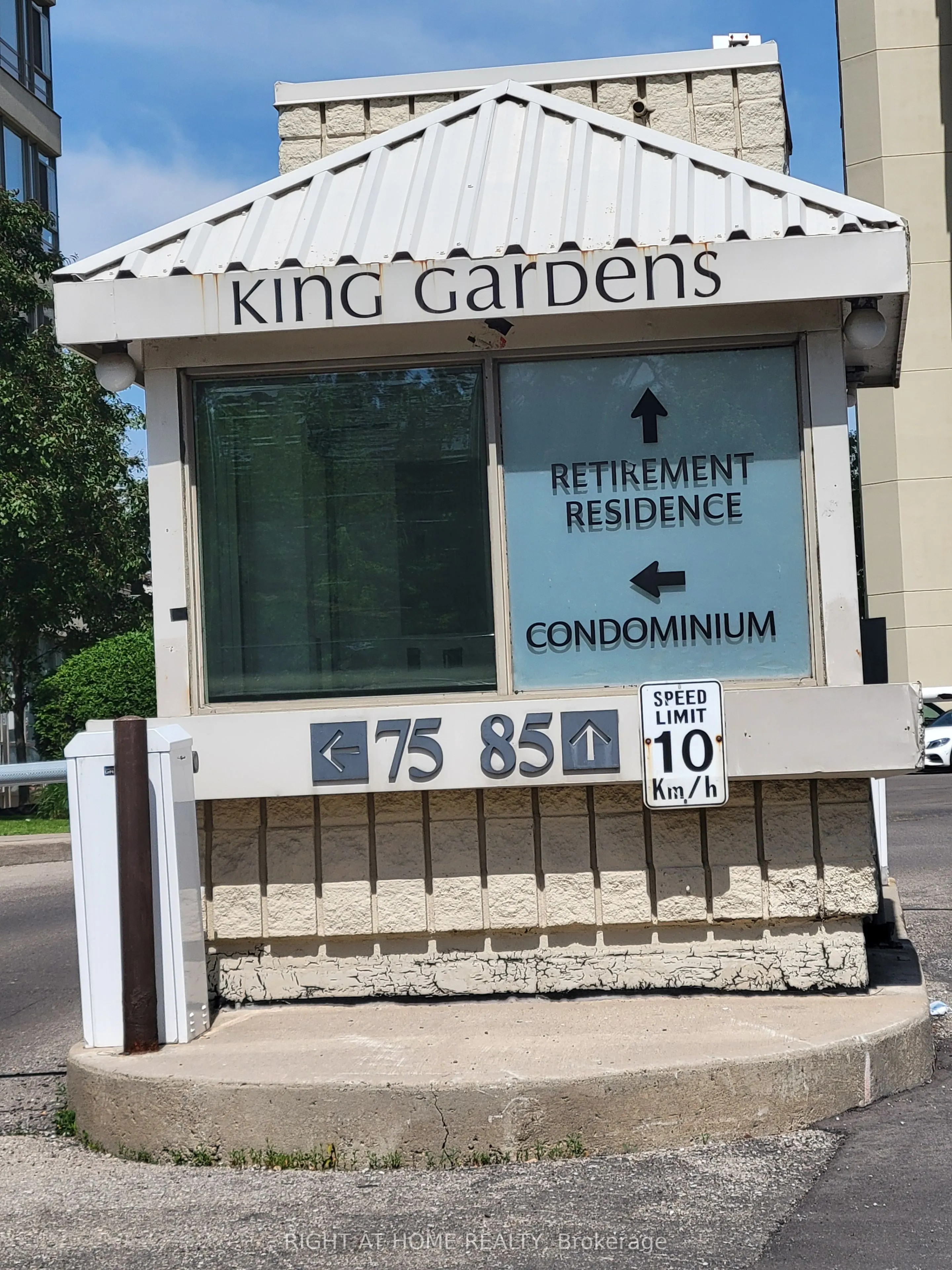 75 King Street E #PH2