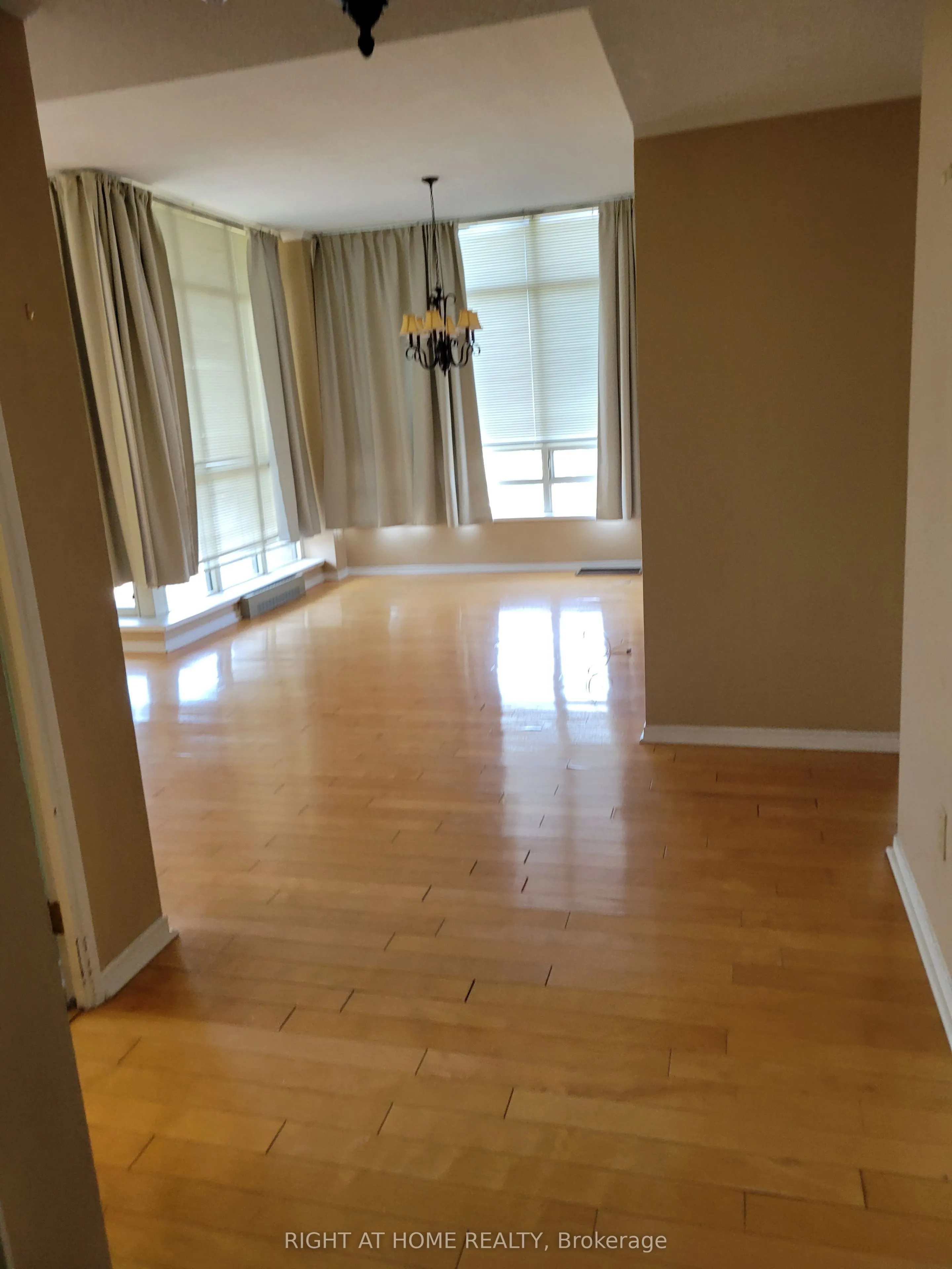 75 King Street E #PH2