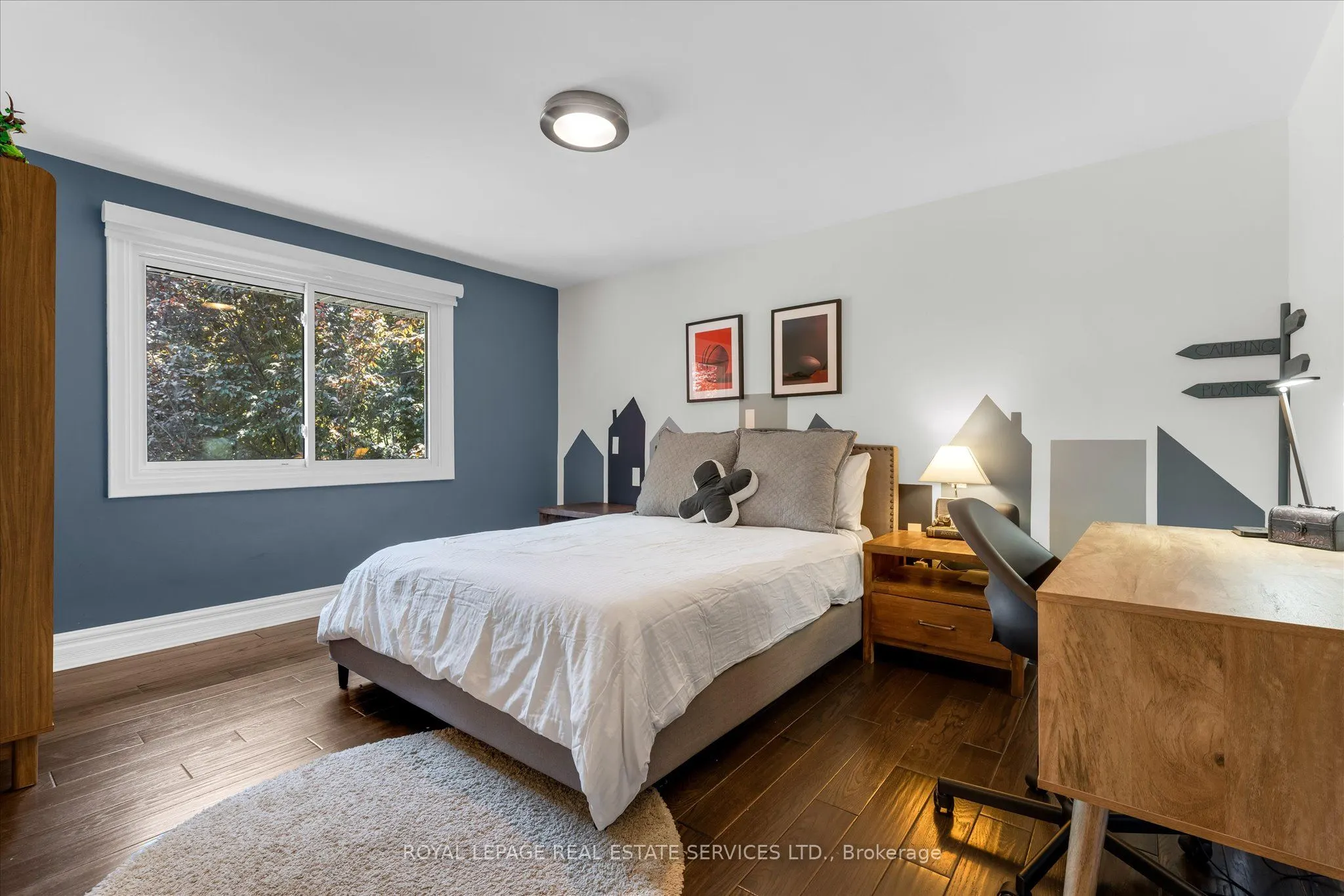 4163 Lakeshore Road