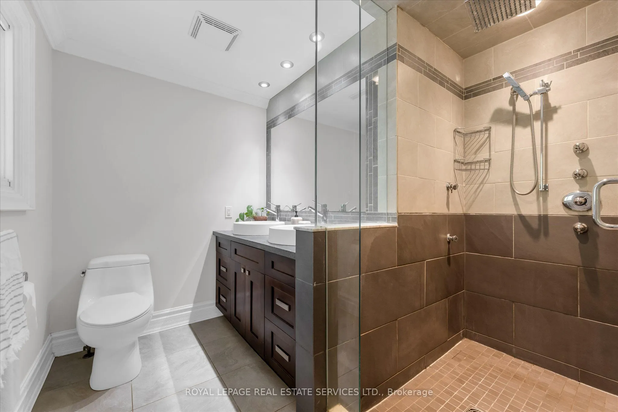 4163 Lakeshore Road