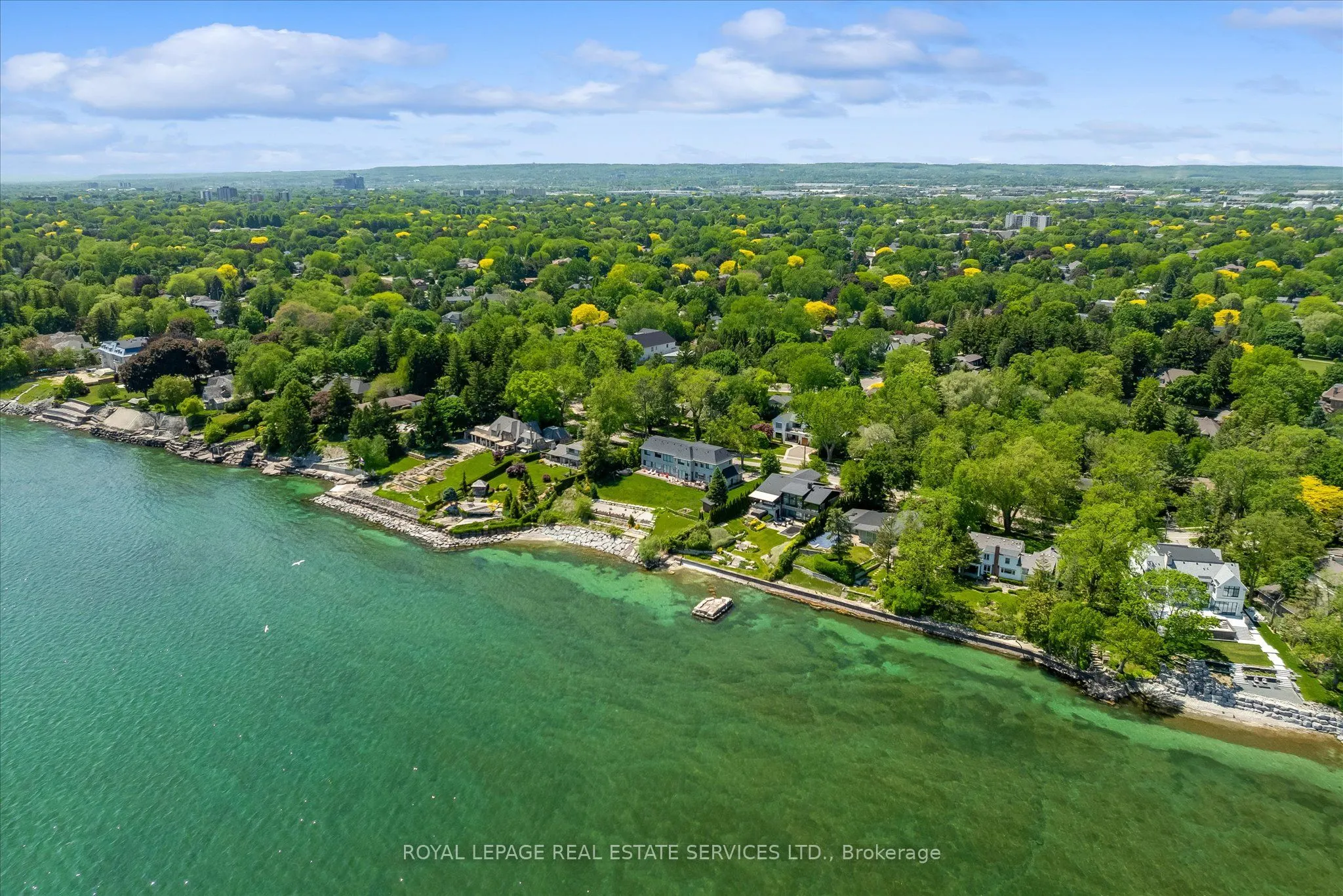 4163 Lakeshore Road