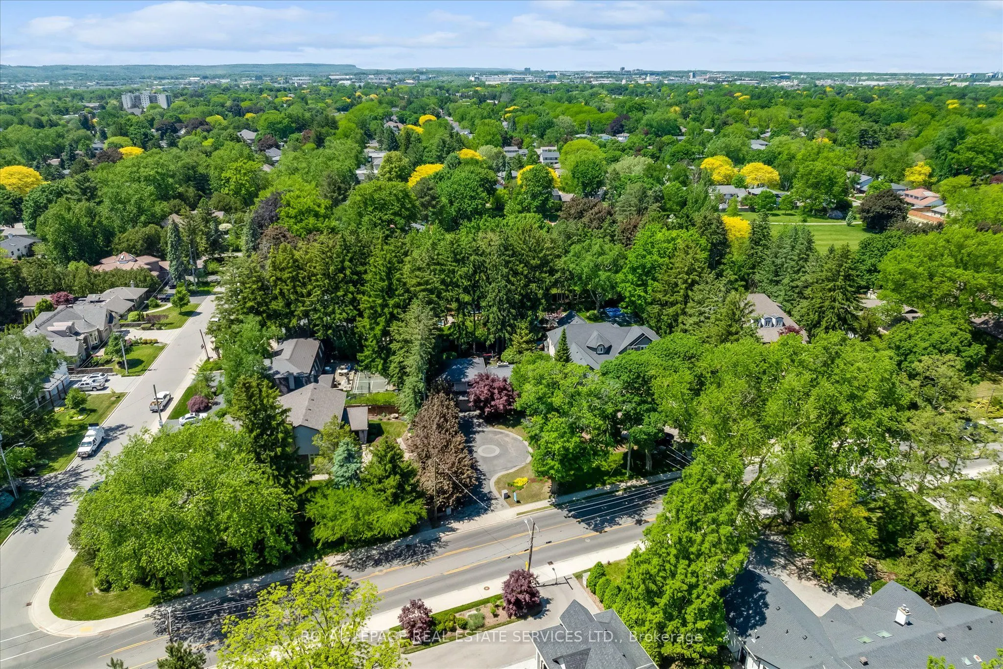 4163 Lakeshore Road