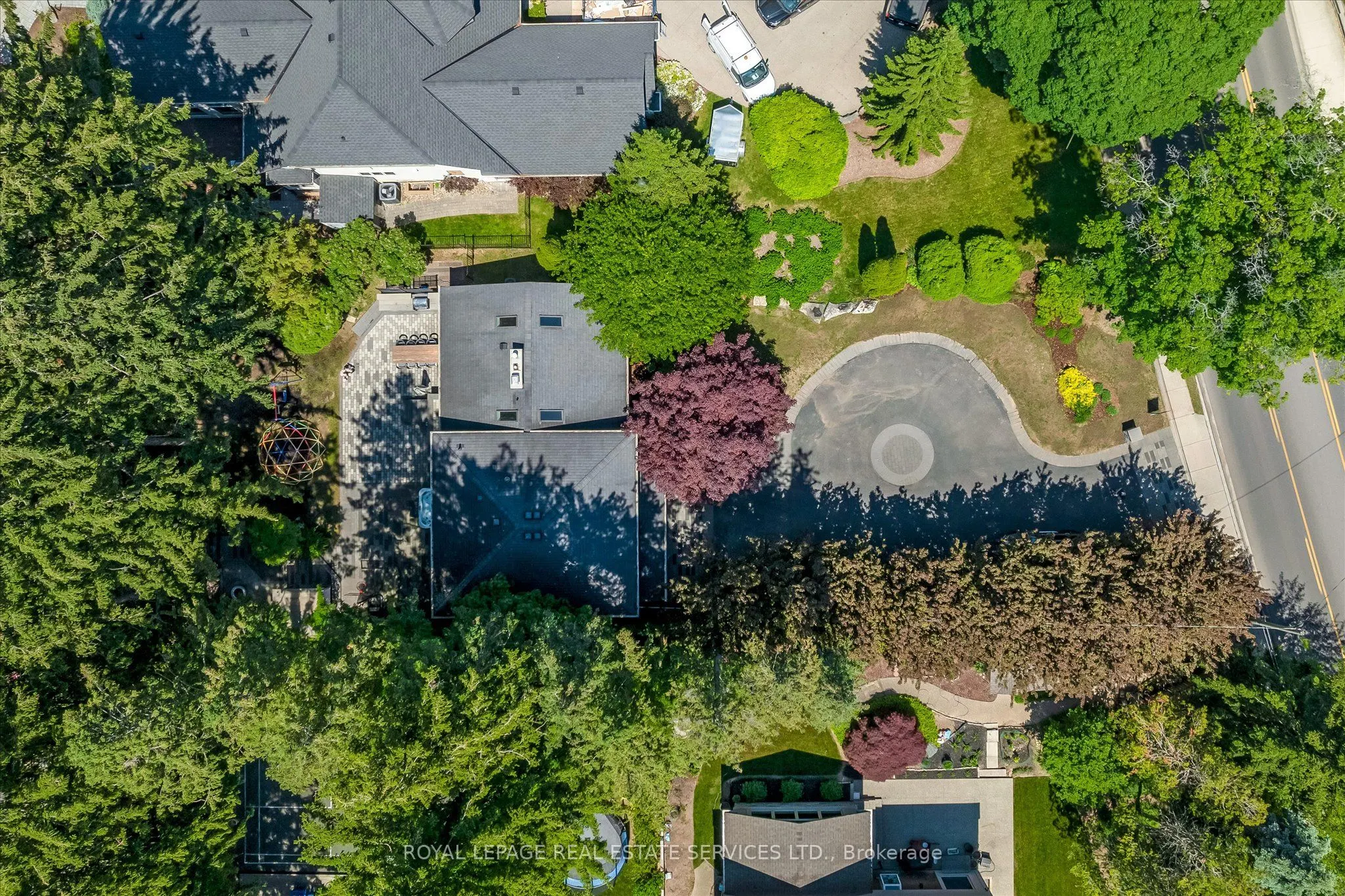 4163 Lakeshore Road