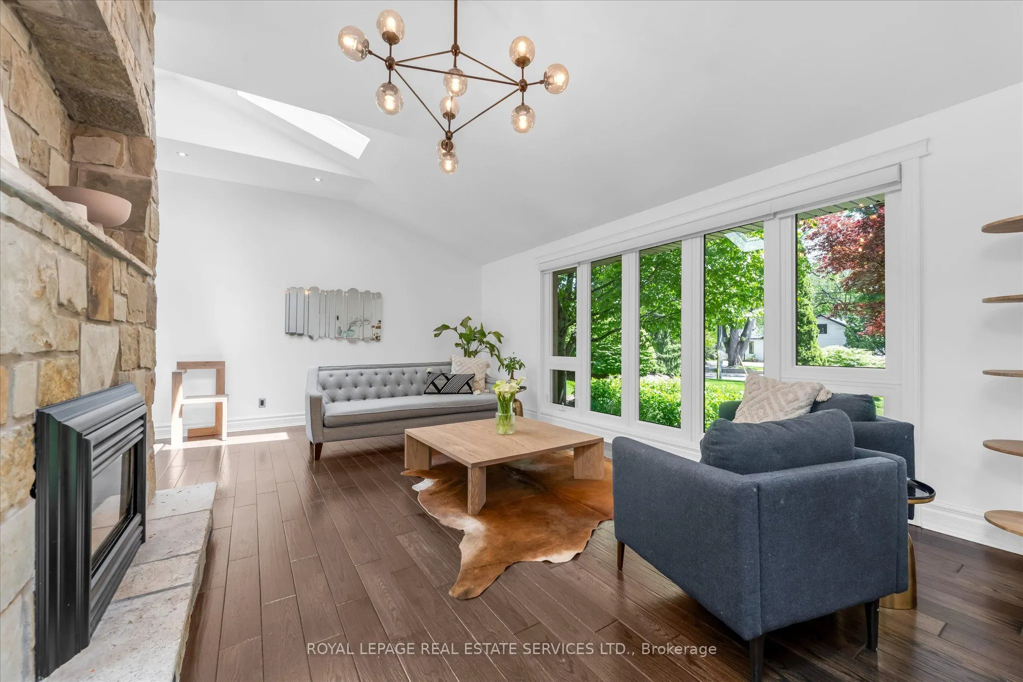 4163 Lakeshore Road