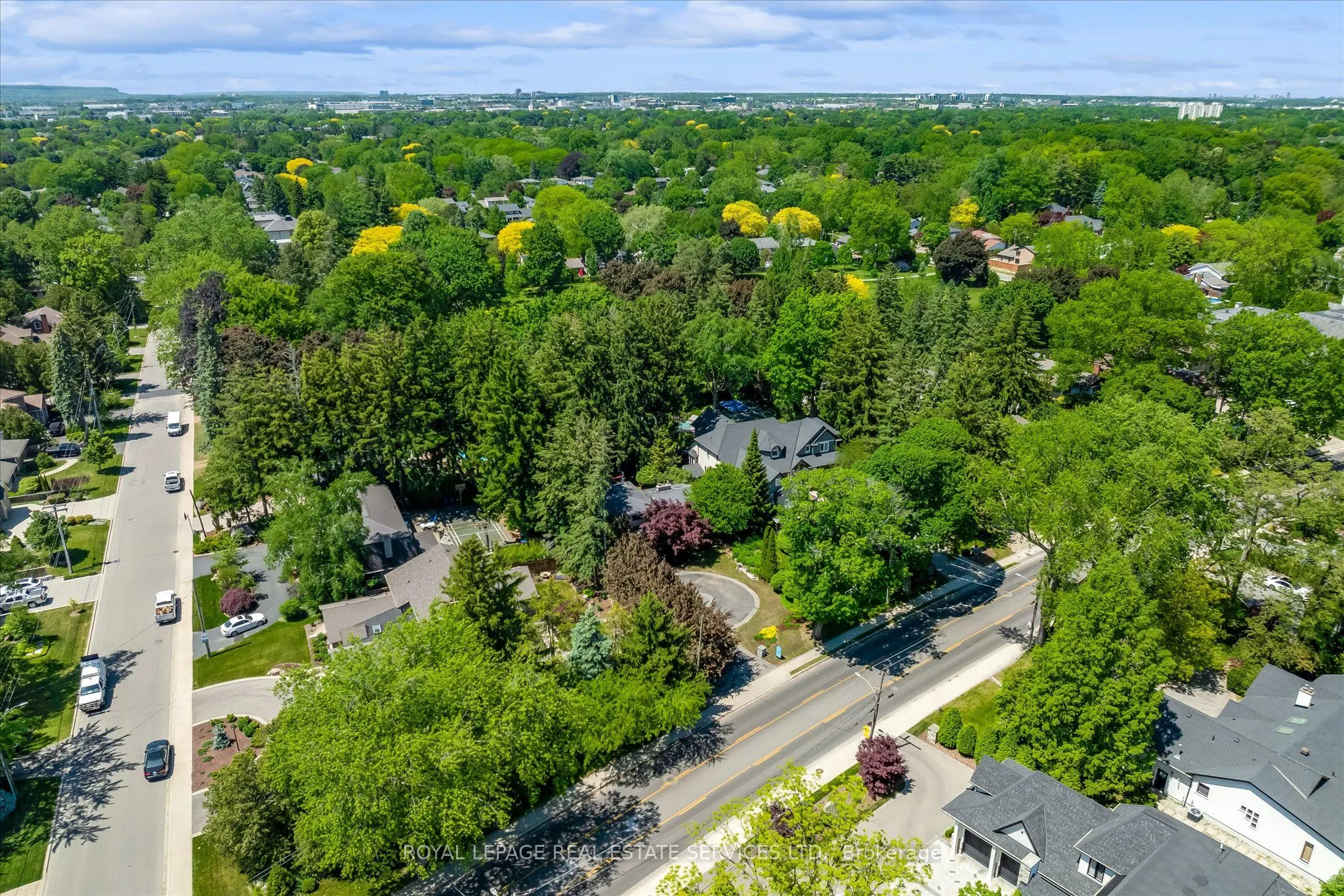 4163 Lakeshore Road