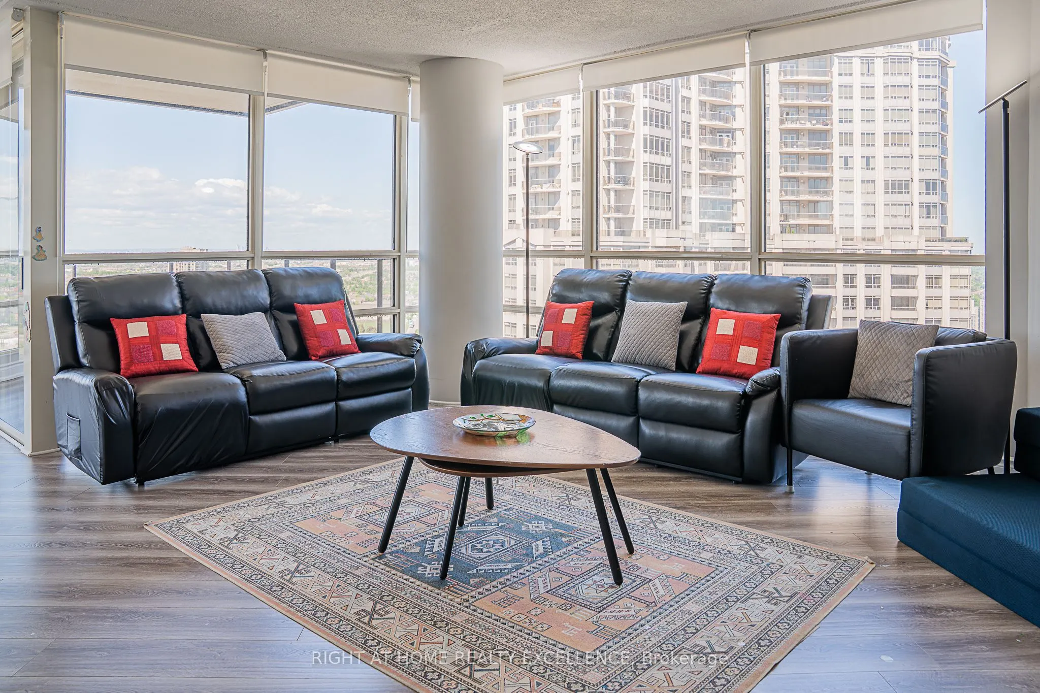 45 Kingsbridge Garden Circle #2410