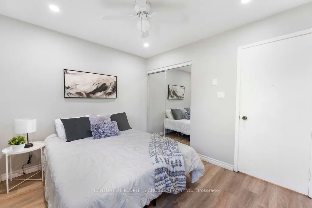 4053 Trapper Crescent