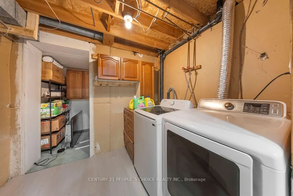 4053 Trapper Crescent