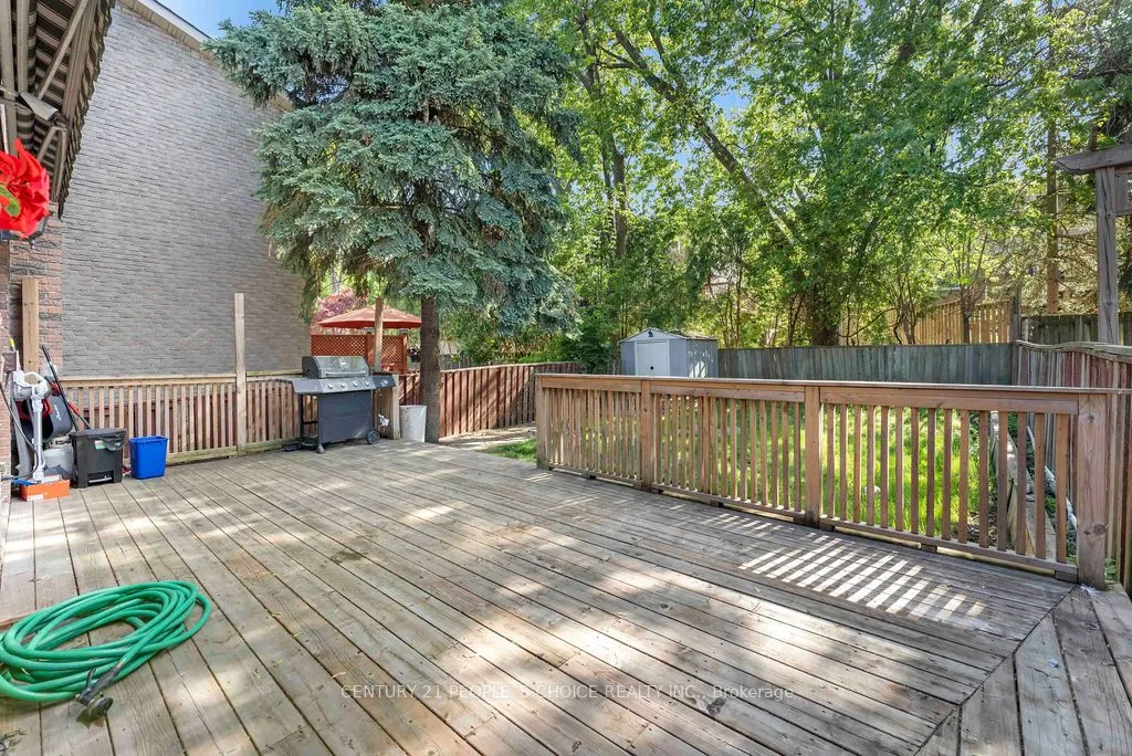 4053 Trapper Crescent