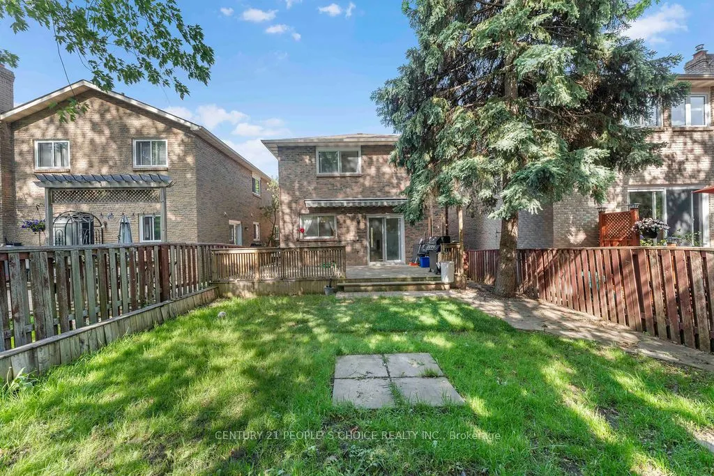 4053 Trapper Crescent
