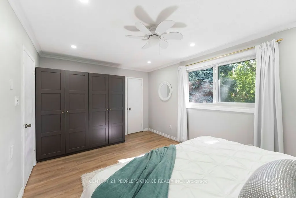 4053 Trapper Crescent